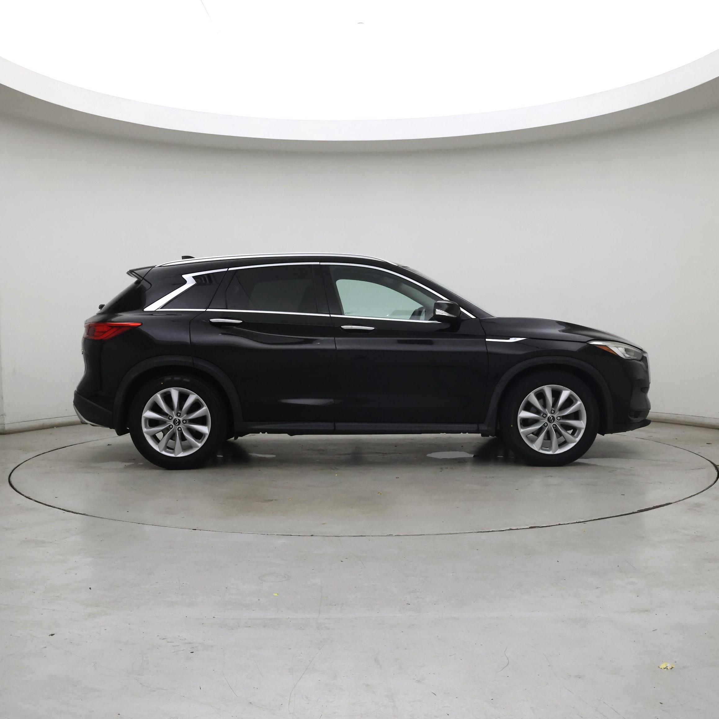 Thumbnail: 2019 INFINITI QX50 - 7