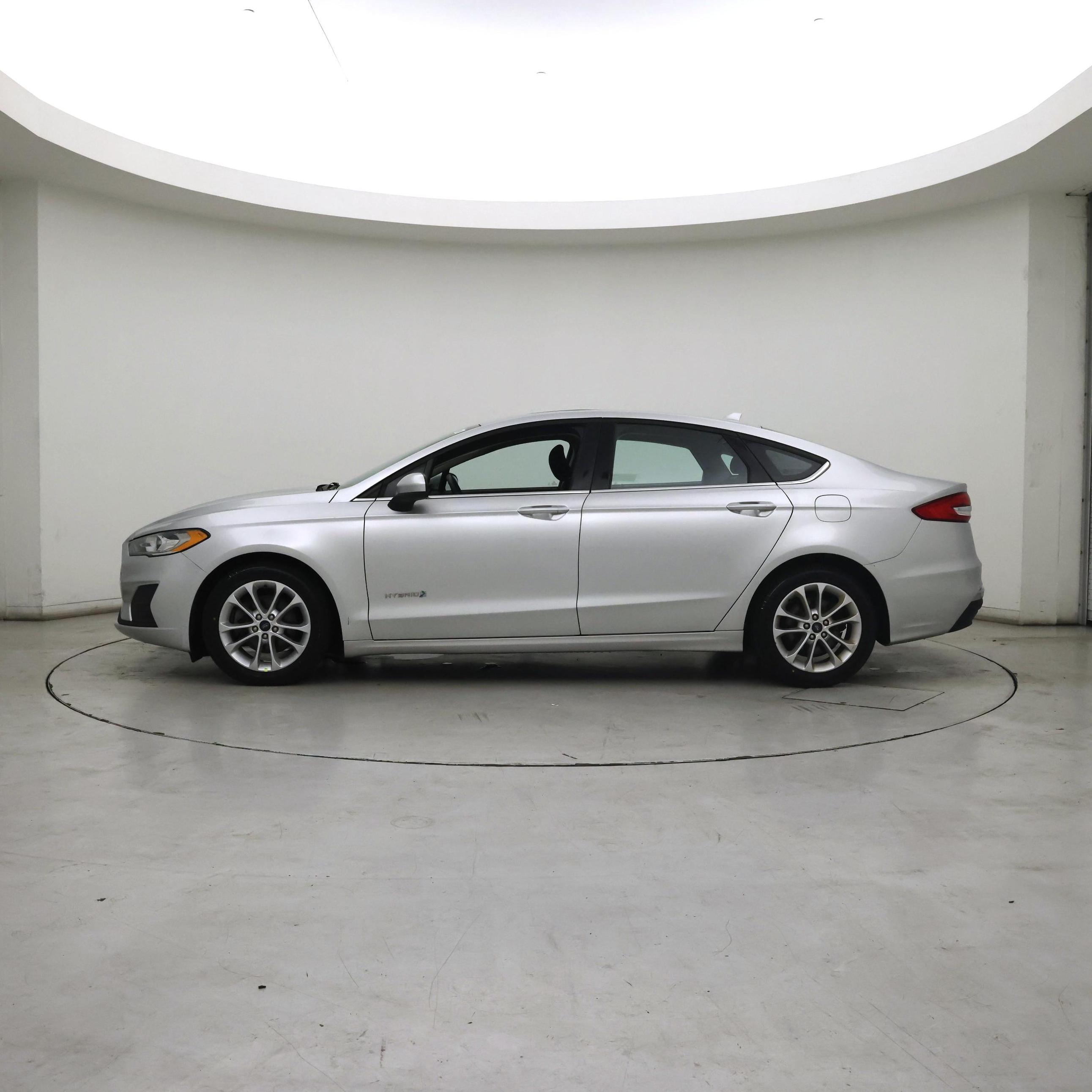 Thumbnail: 2019 Ford Fusion - 3