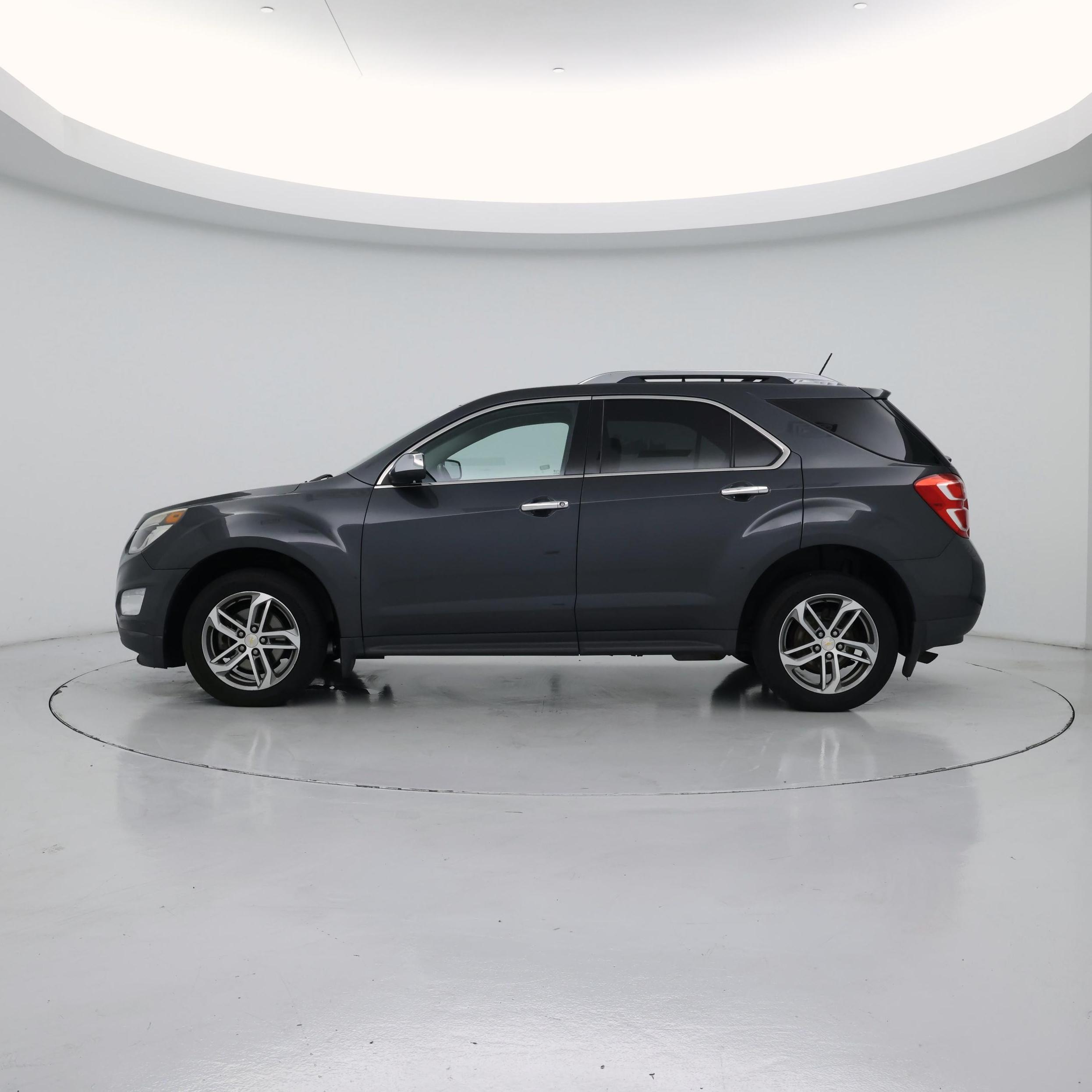 Thumbnail: 2017 Chevrolet Equinox - 3