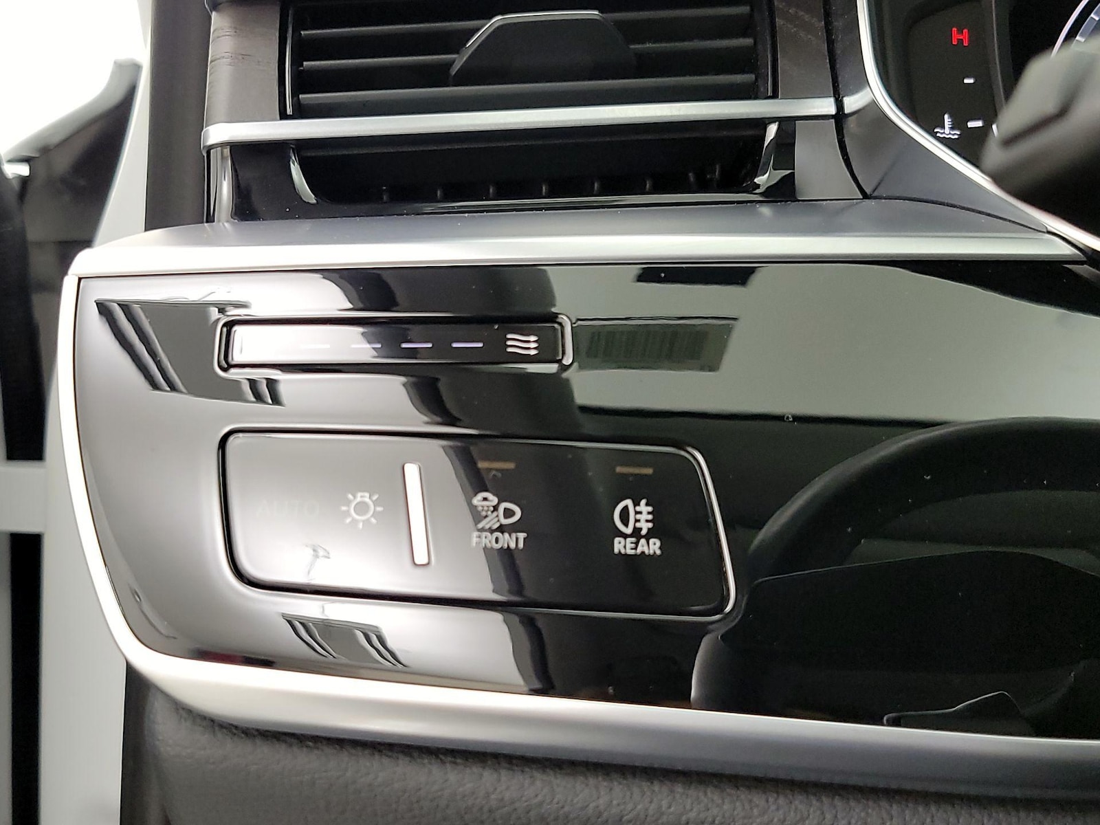 2022 Audi A8 Base - Photo 14