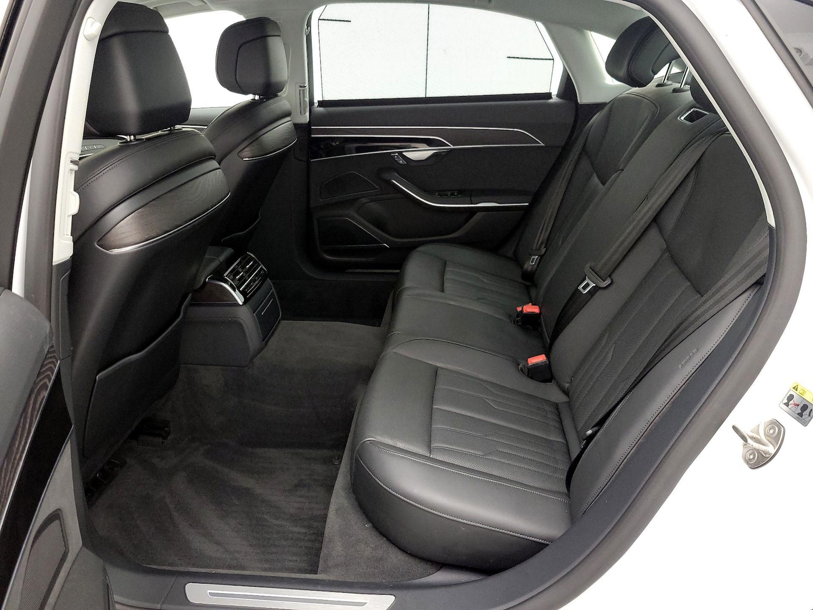 2022 Audi A8 Base - Photo 21