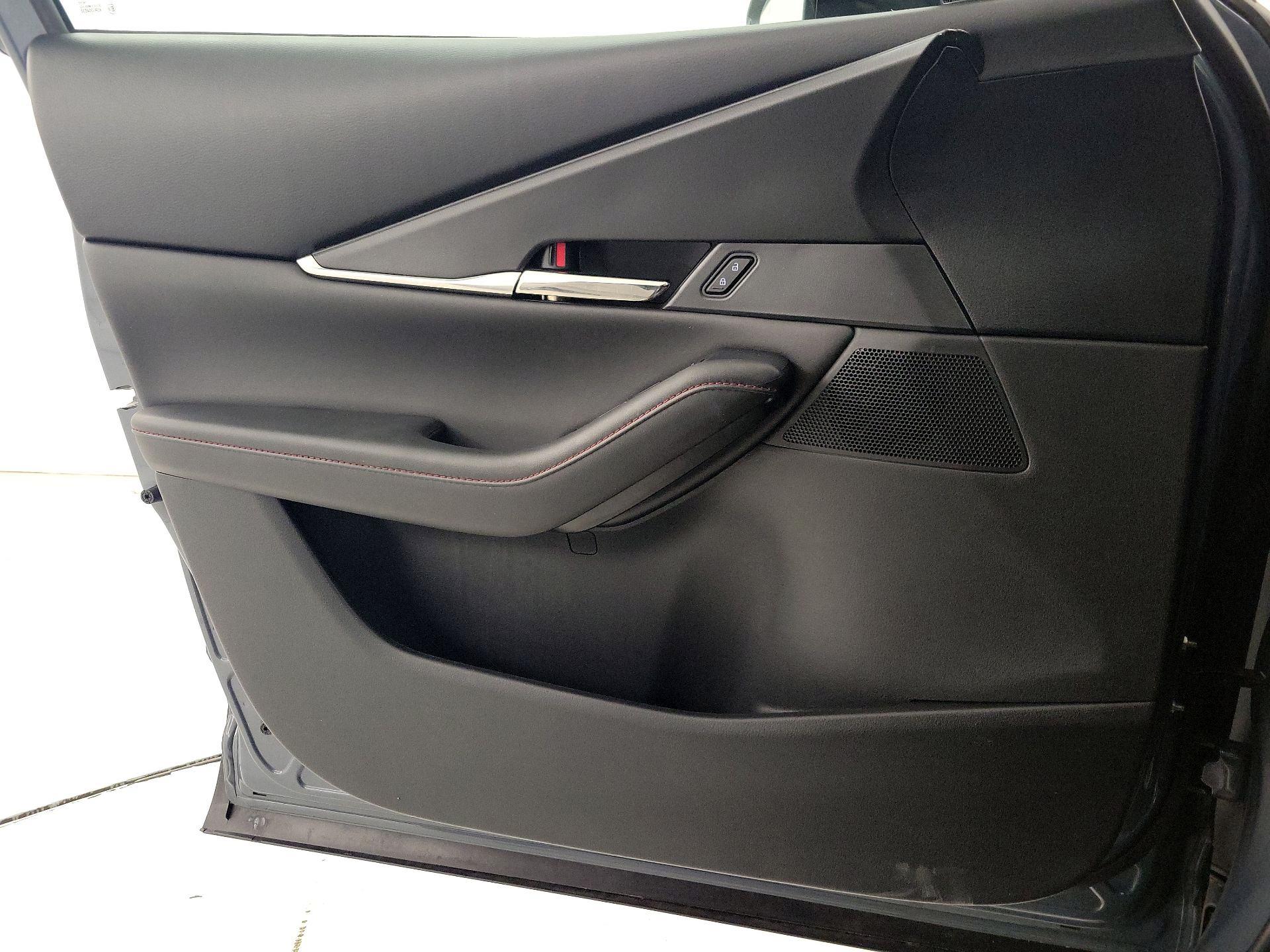 Thumbnail: 2022 Mazda CX-30 - 12