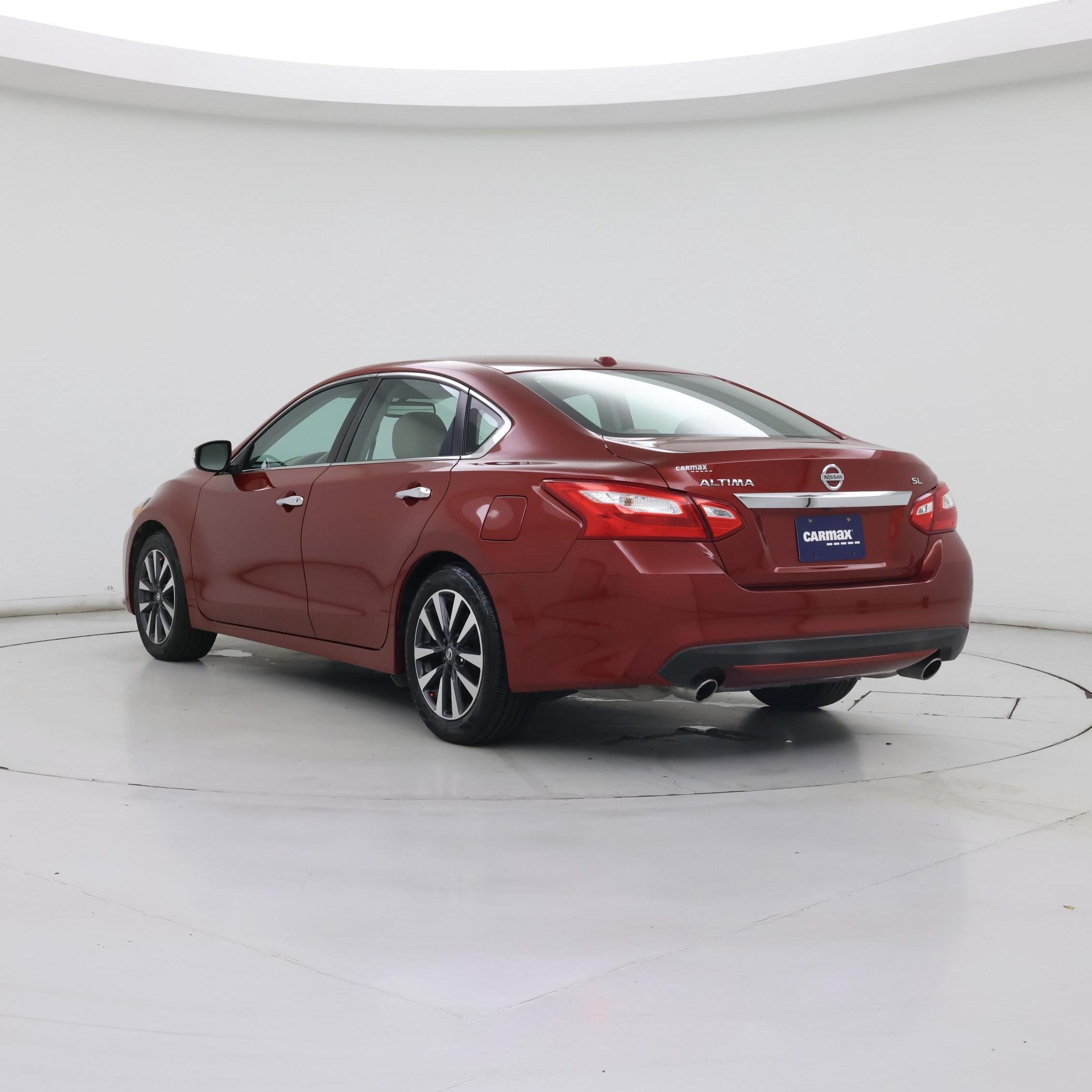Thumbnail: 2016 Nissan Altima - 2
