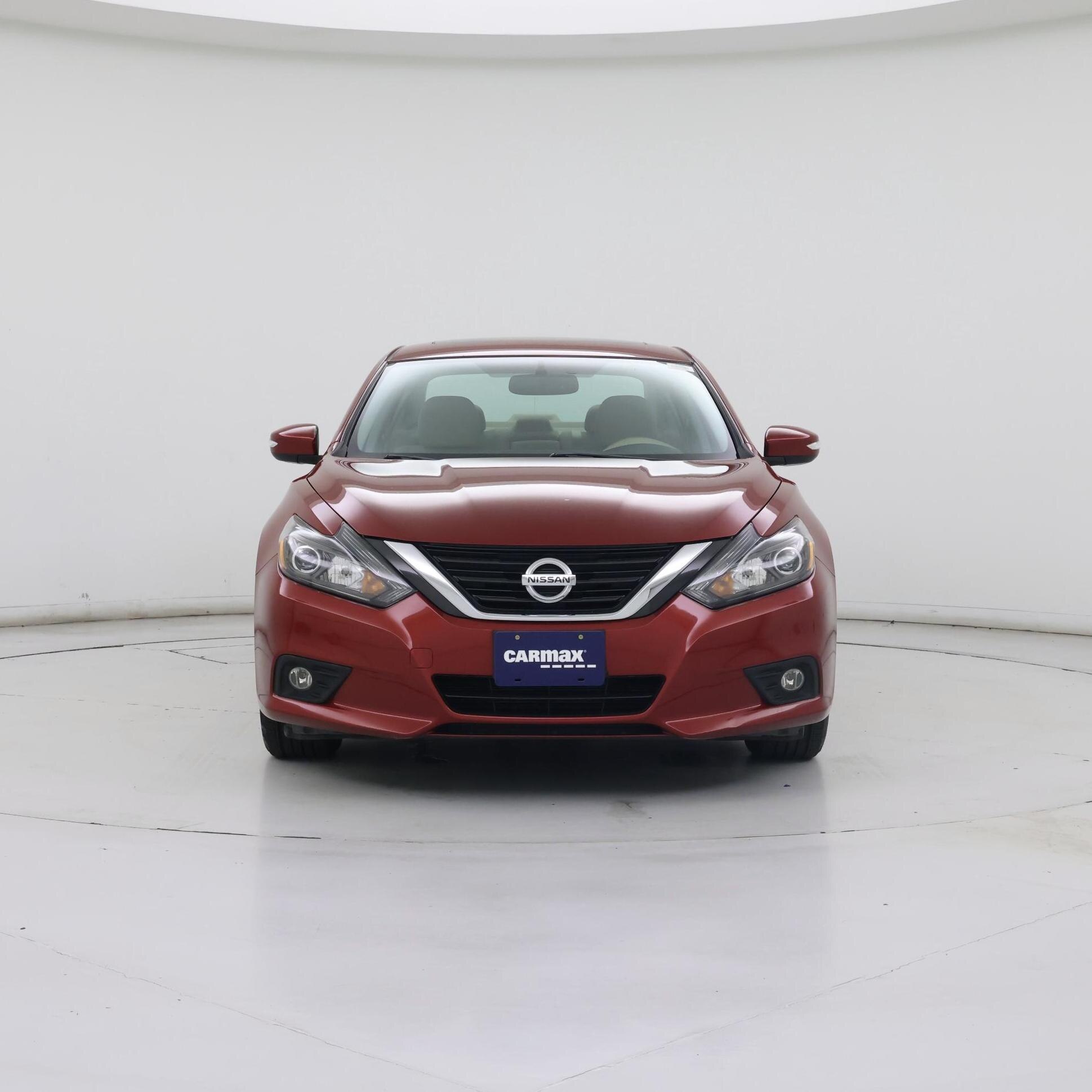 Thumbnail: 2016 Nissan Altima - 5