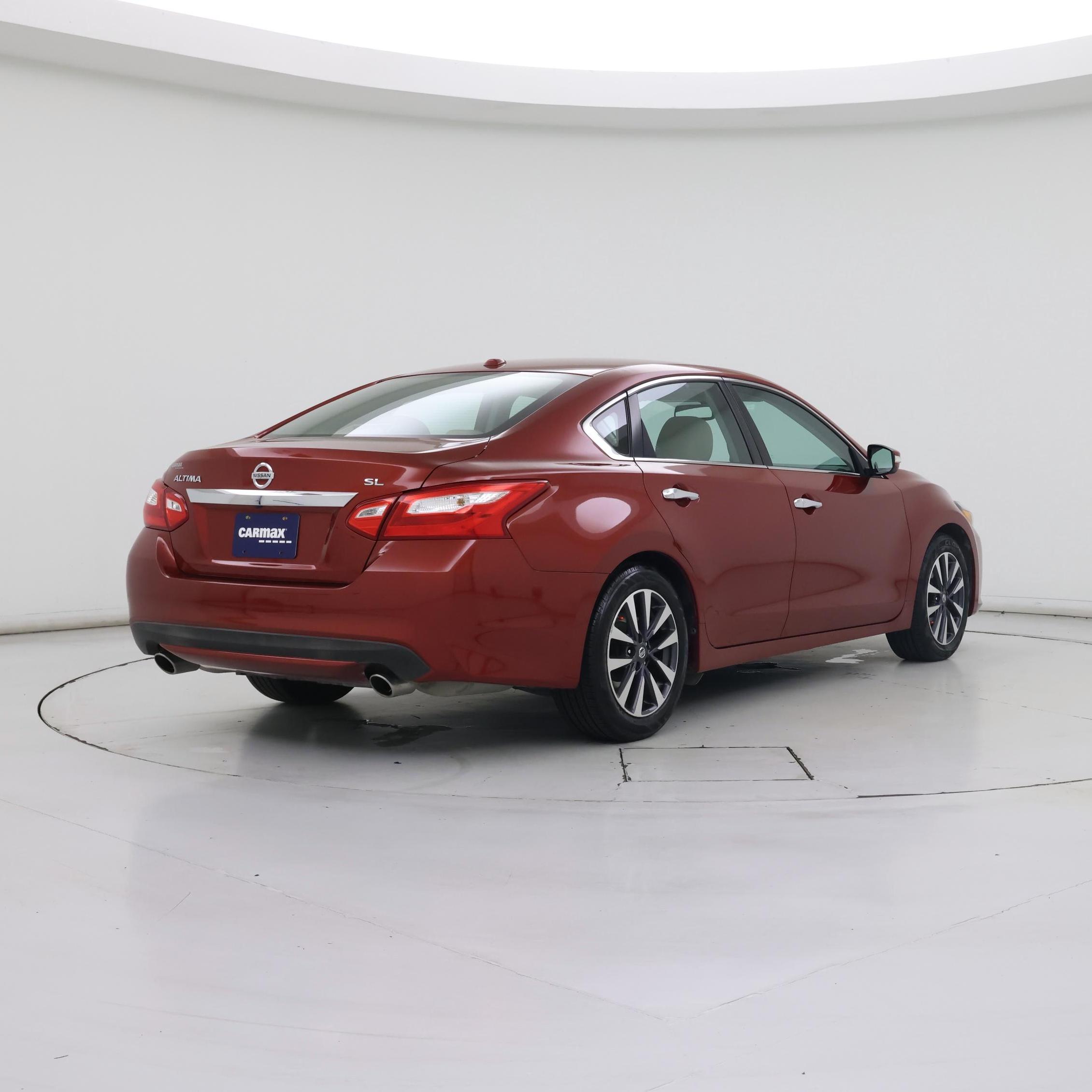 Thumbnail: 2016 Nissan Altima - 8