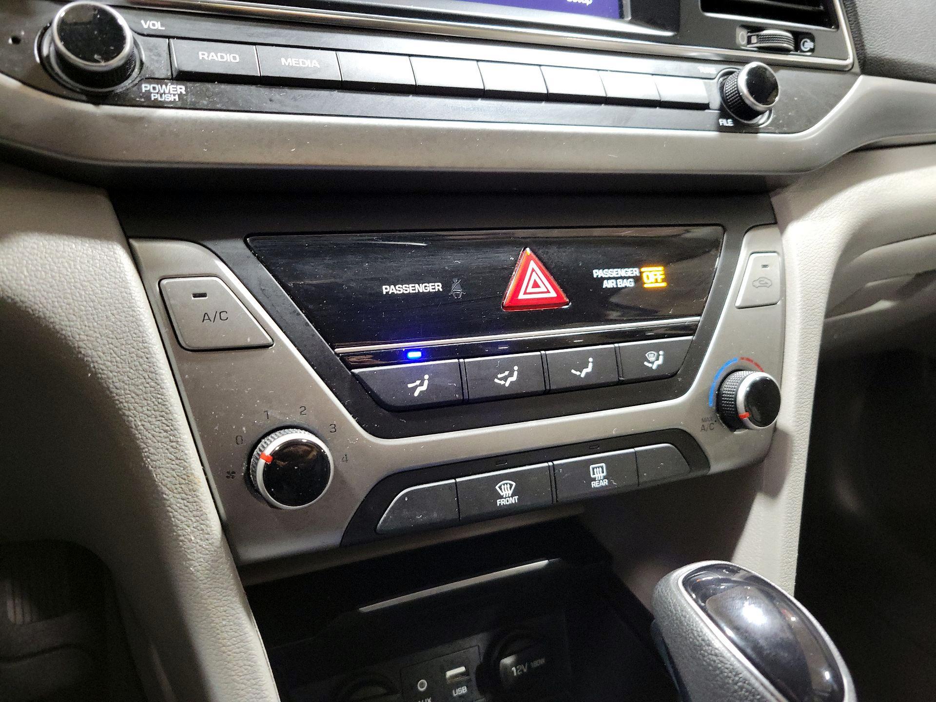 Thumbnail: 2018 Hyundai Elantra - 16