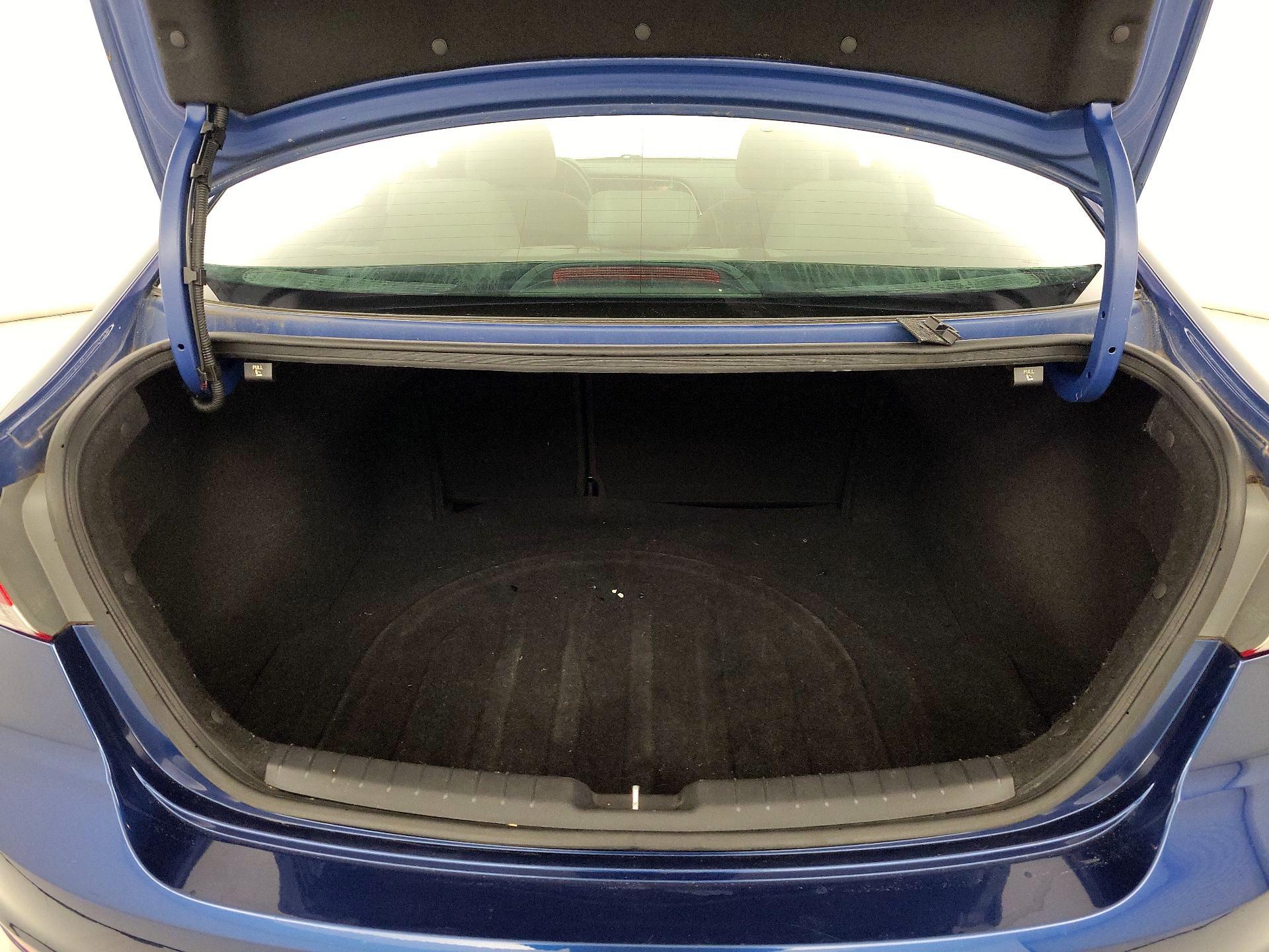 Thumbnail: 2018 Hyundai Elantra - 19