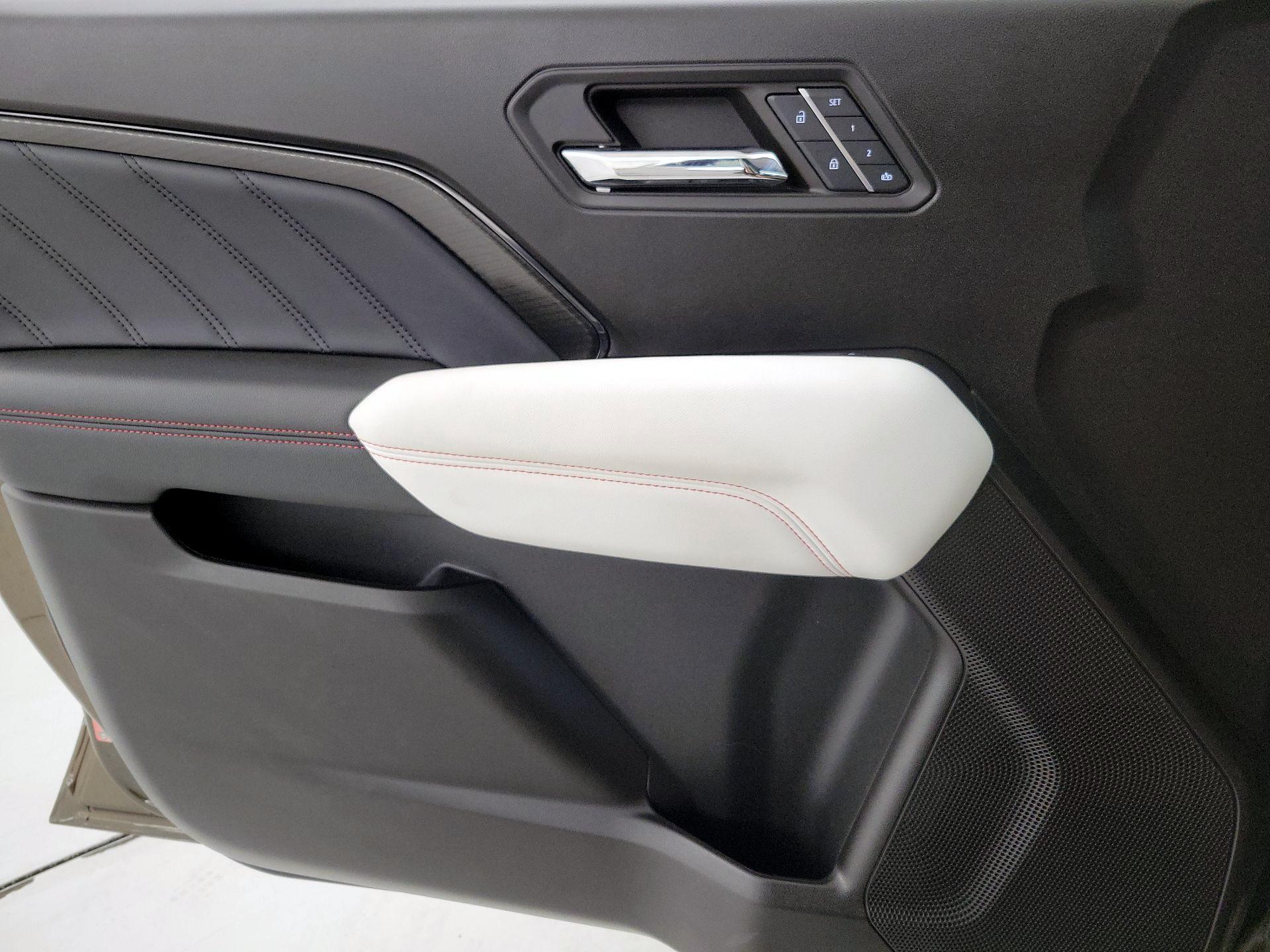 Thumbnail: 2024 GMC Canyon - 12