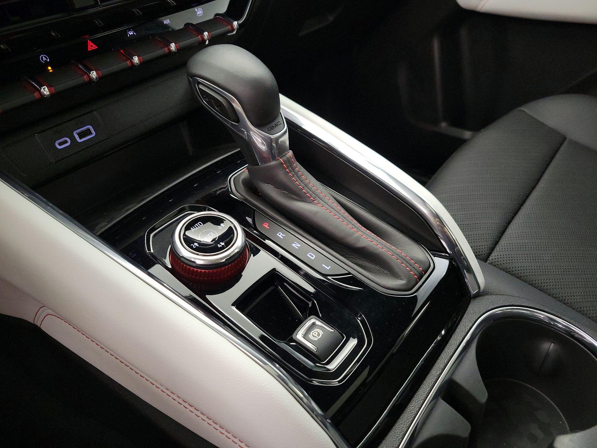 Thumbnail: 2024 GMC Canyon - 17