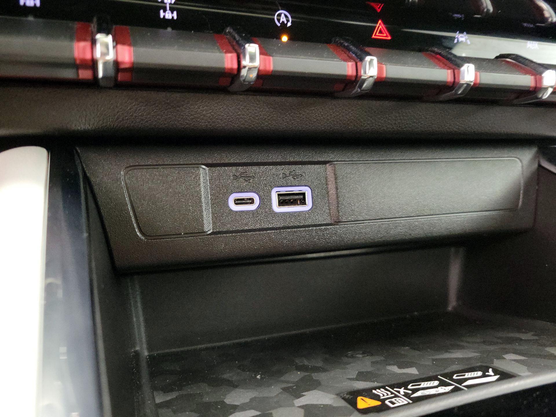 Thumbnail: 2024 GMC Canyon - 18