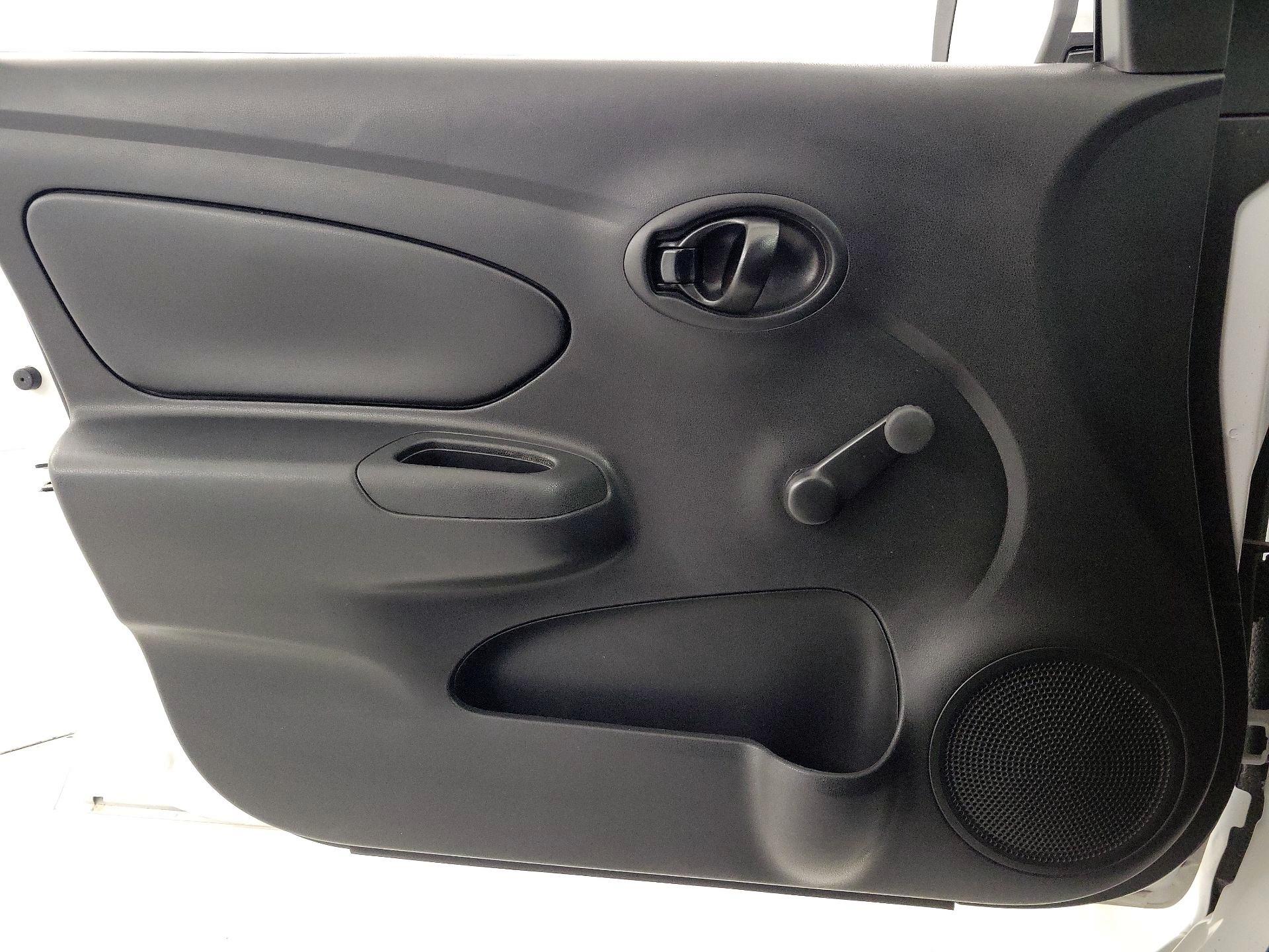 Thumbnail: 2018 Nissan Versa - 12