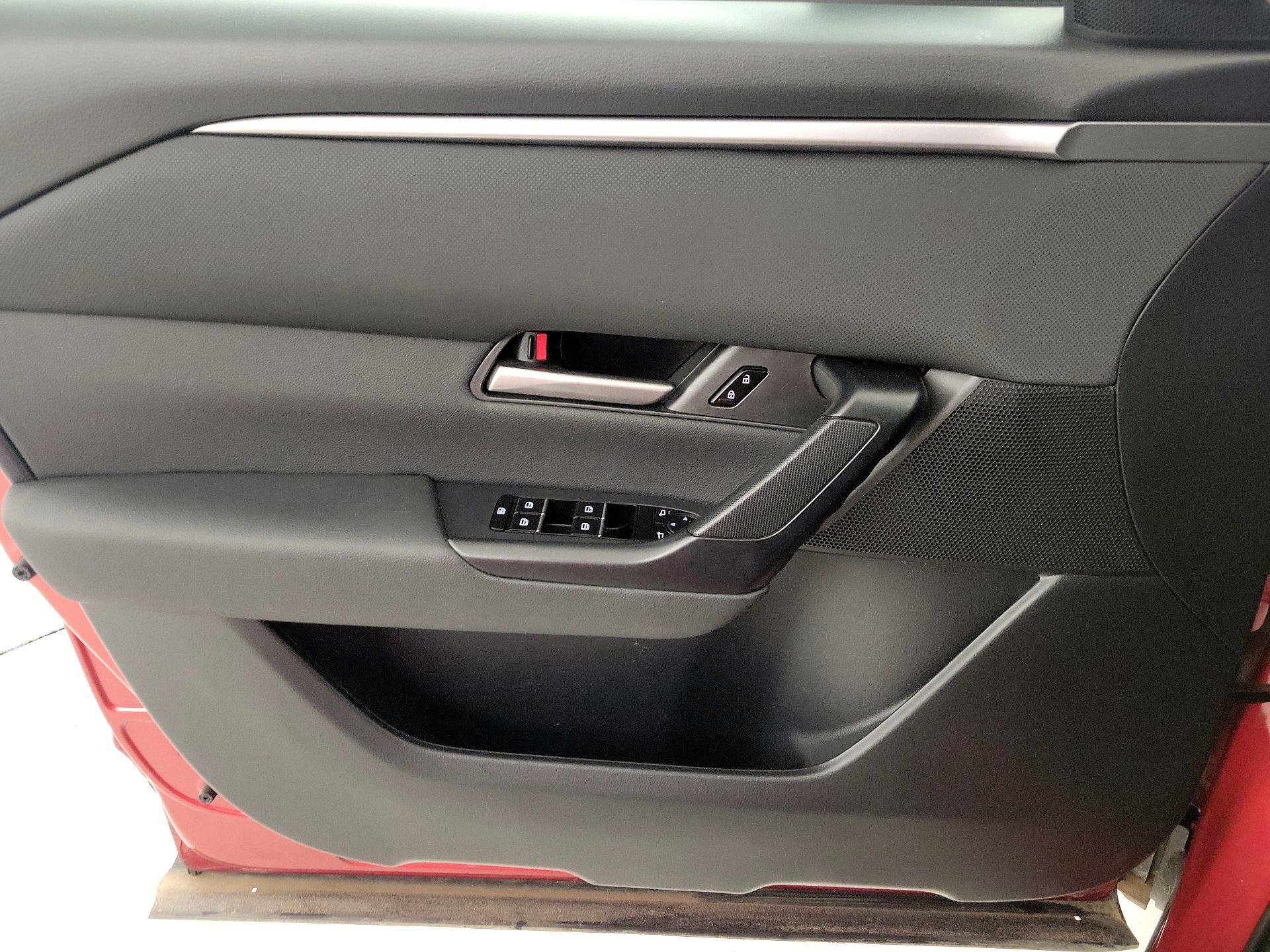 Thumbnail: 2025 Mazda CX-50 - 12