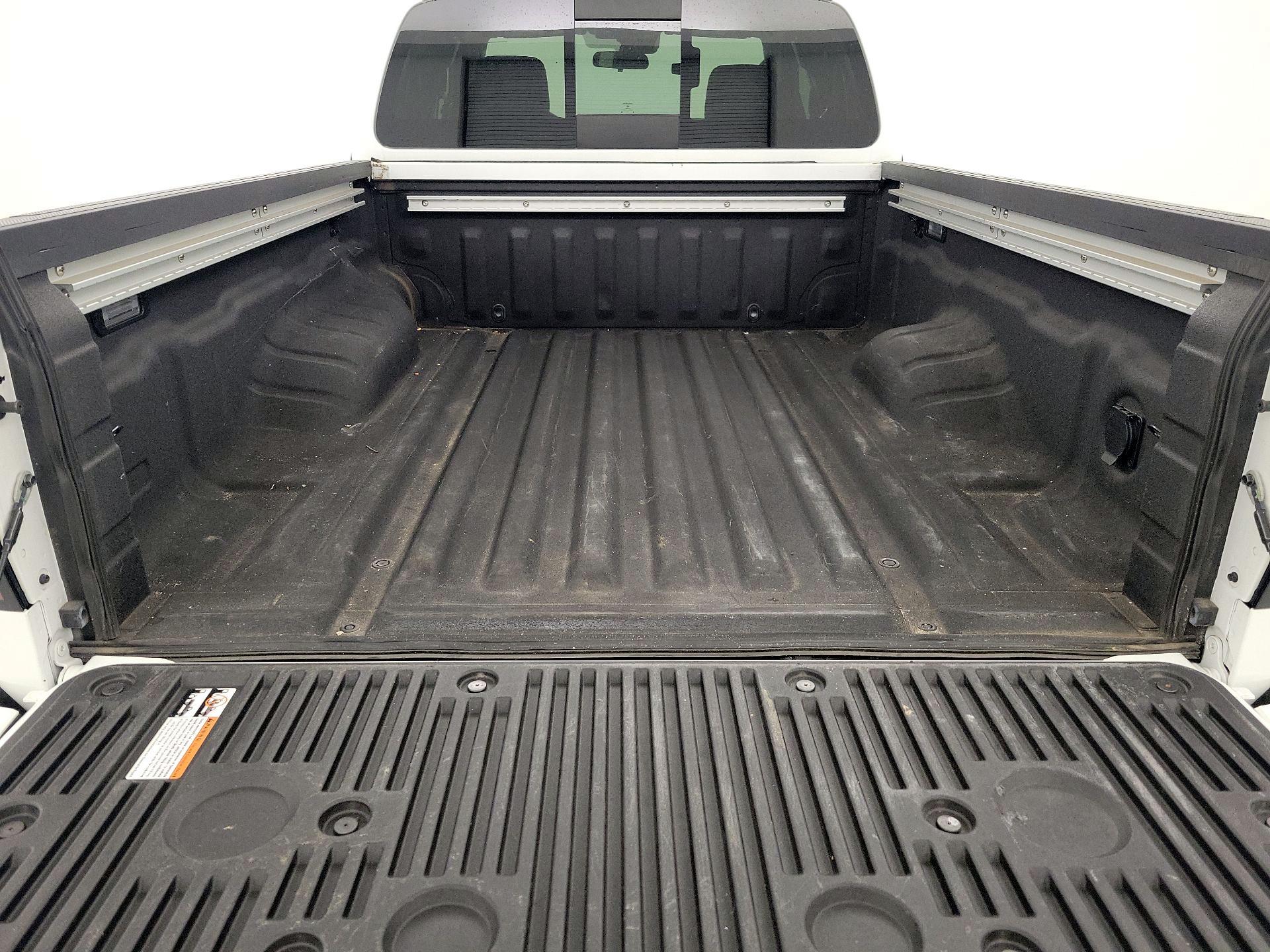 Thumbnail: 2023 Nissan Frontier - 20