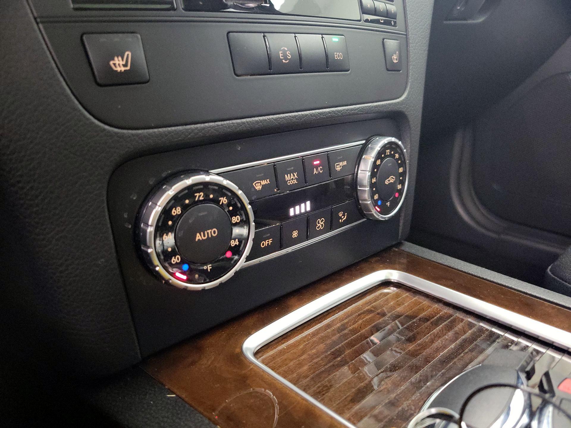 Thumbnail: 2015 Mercedes-Benz GLK - 16