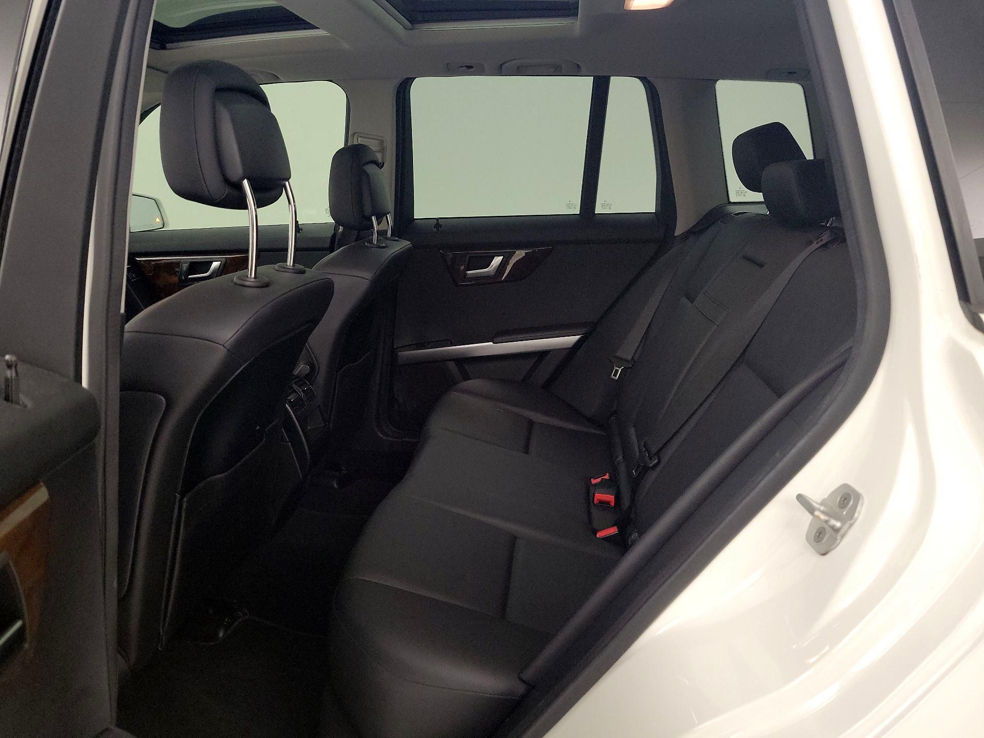 Thumbnail: 2015 Mercedes-Benz GLK - 19