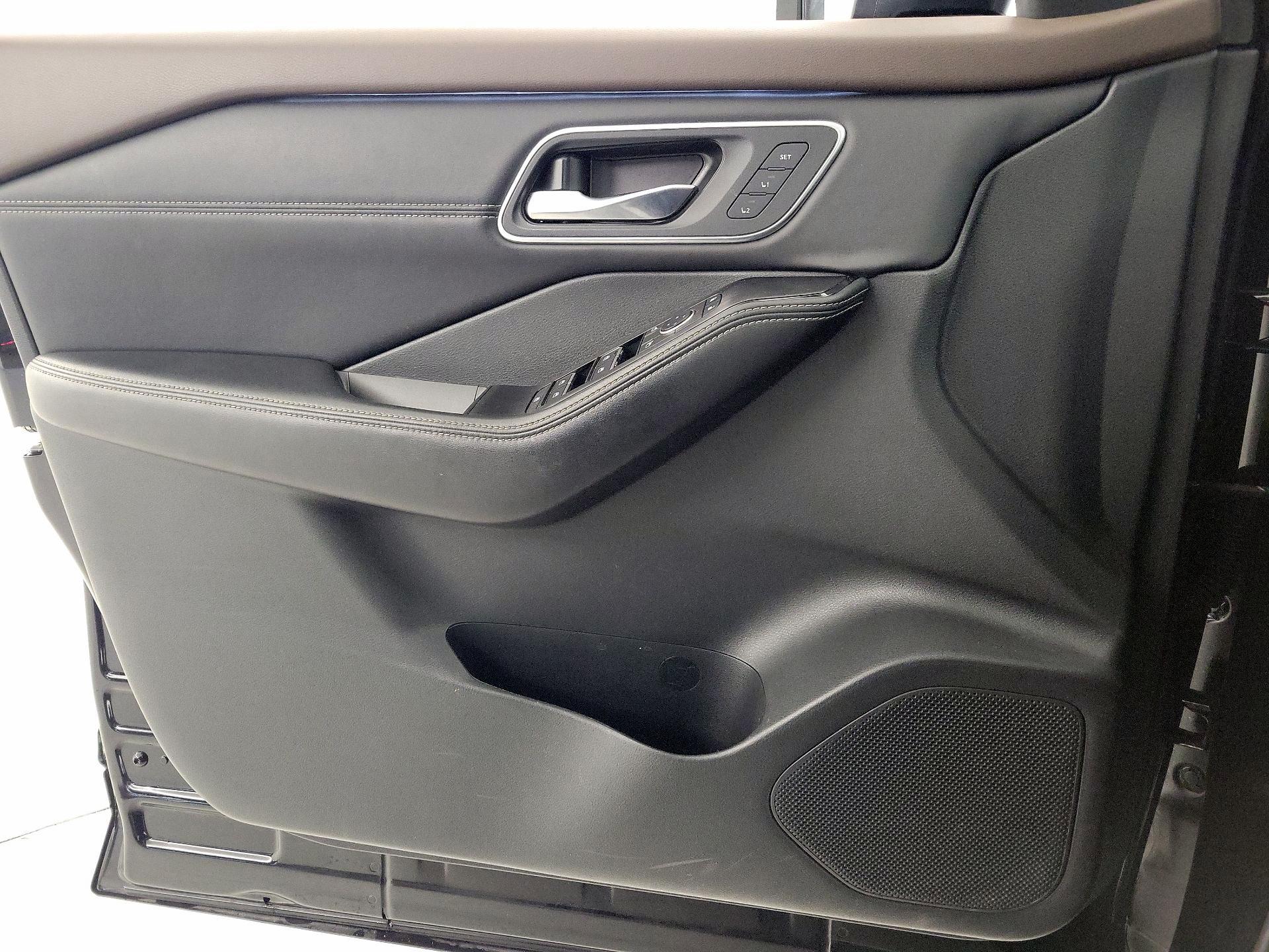 Thumbnail: 2021 Nissan Rogue - 12