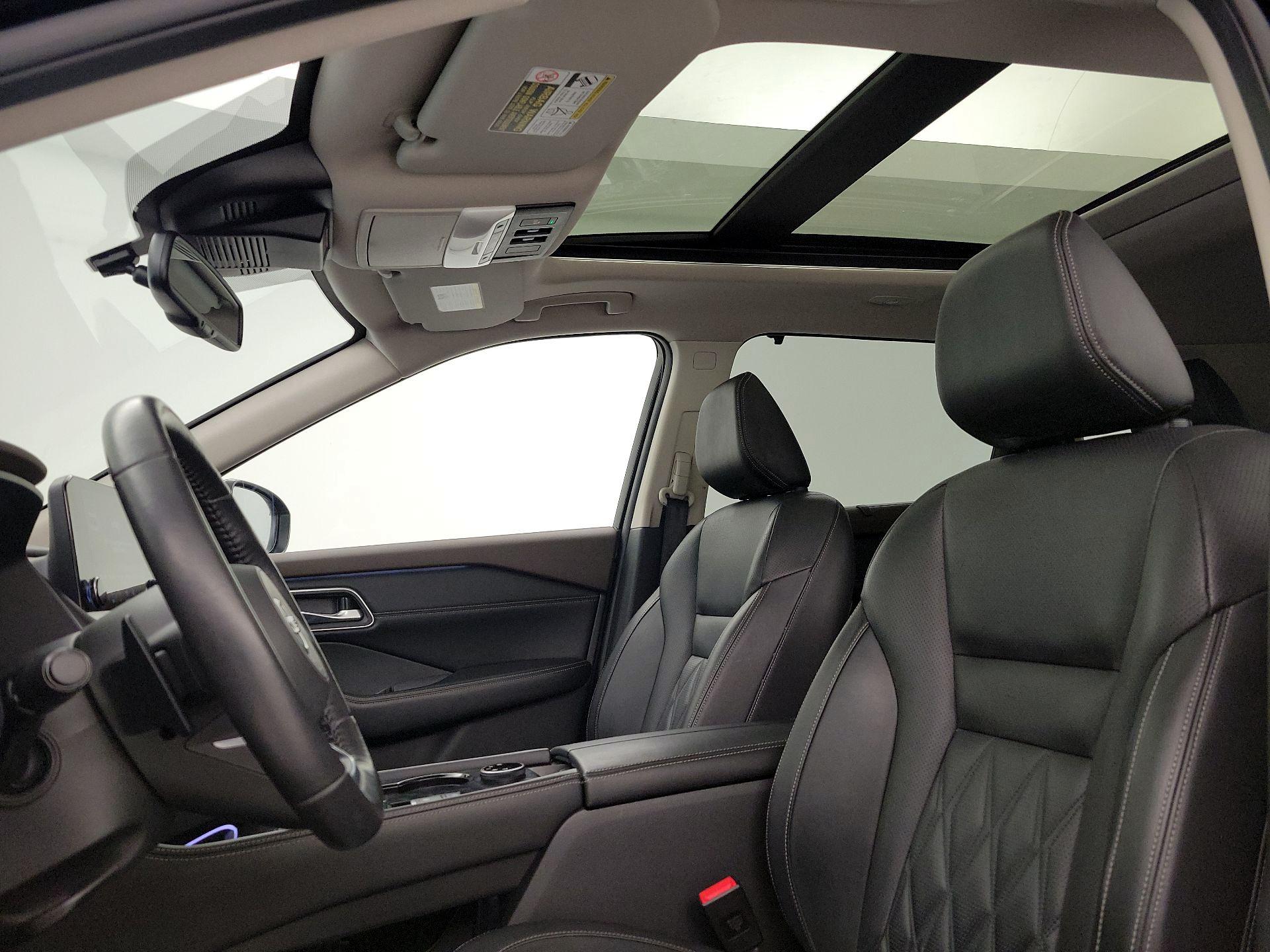 Thumbnail: 2021 Nissan Rogue - 18