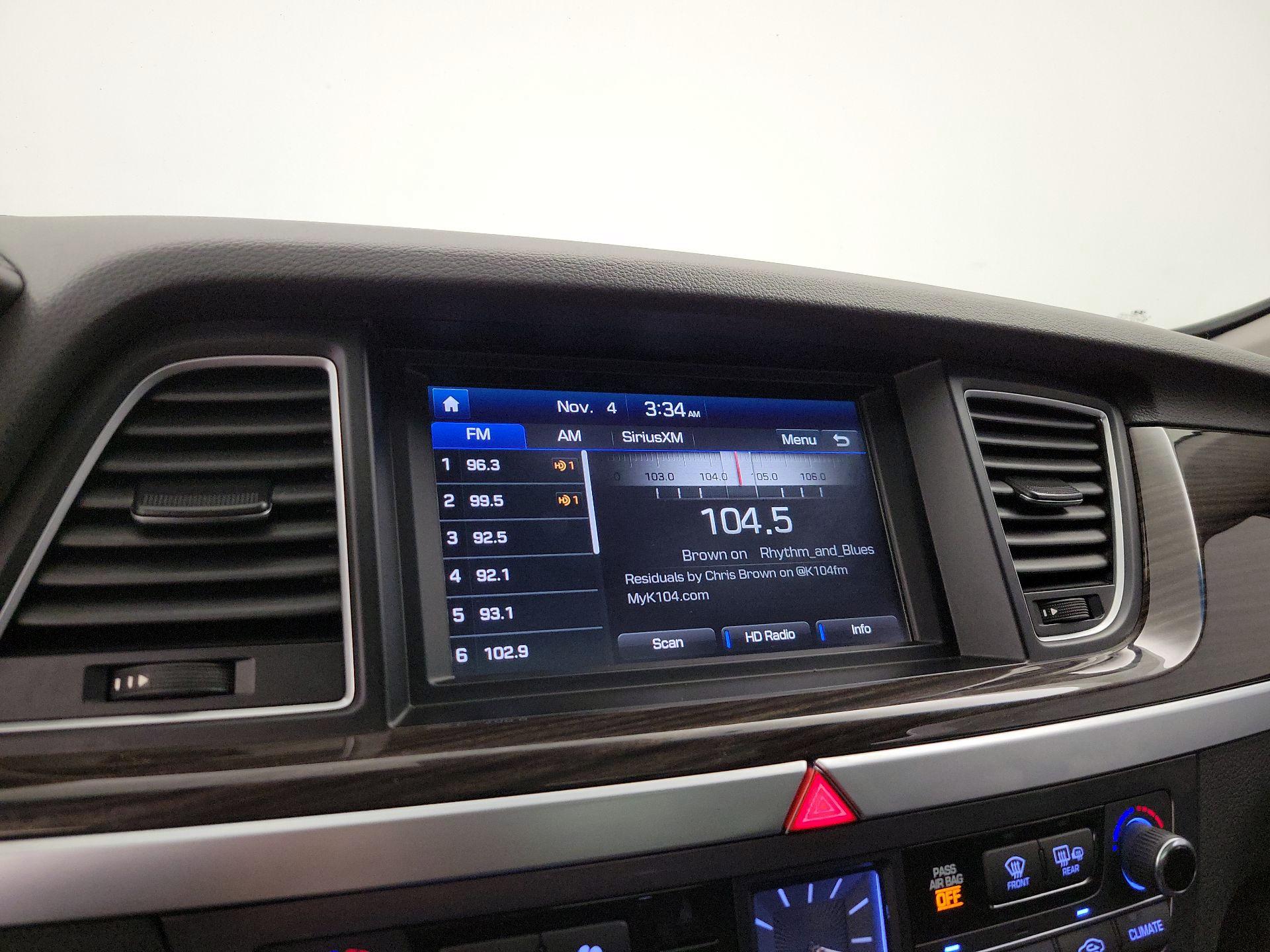 Thumbnail: 2015 Hyundai Genesis - 16