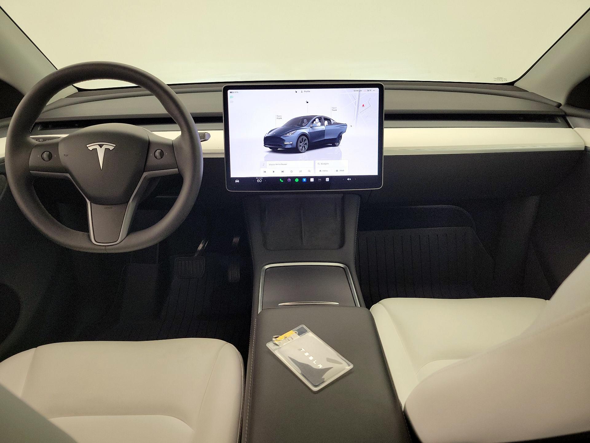 Thumbnail: 2025 Tesla Model Y - 9