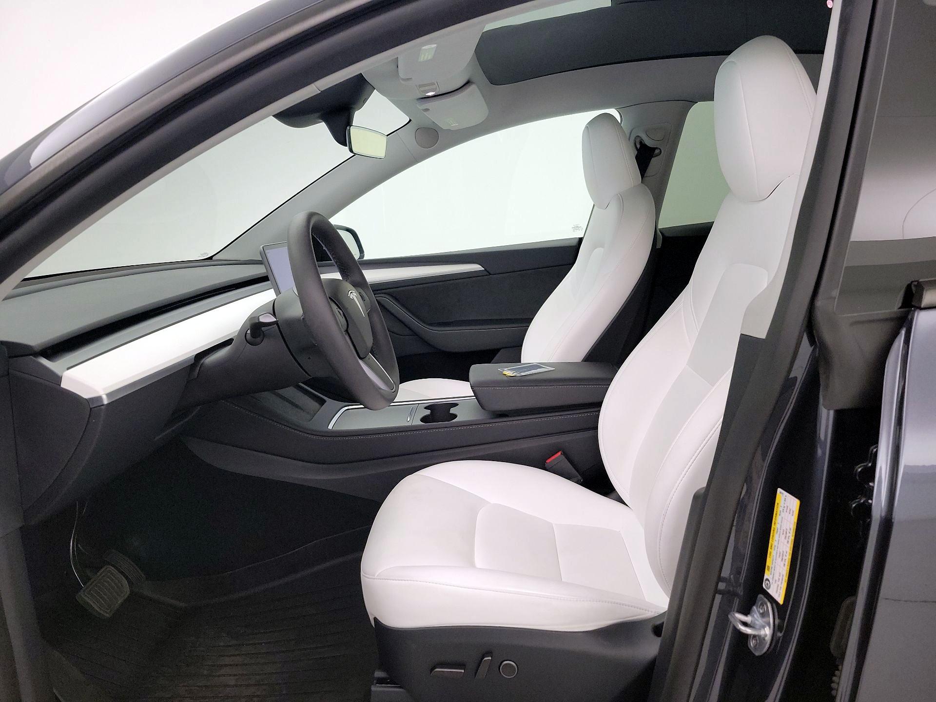 Thumbnail: 2025 Tesla Model Y - 11