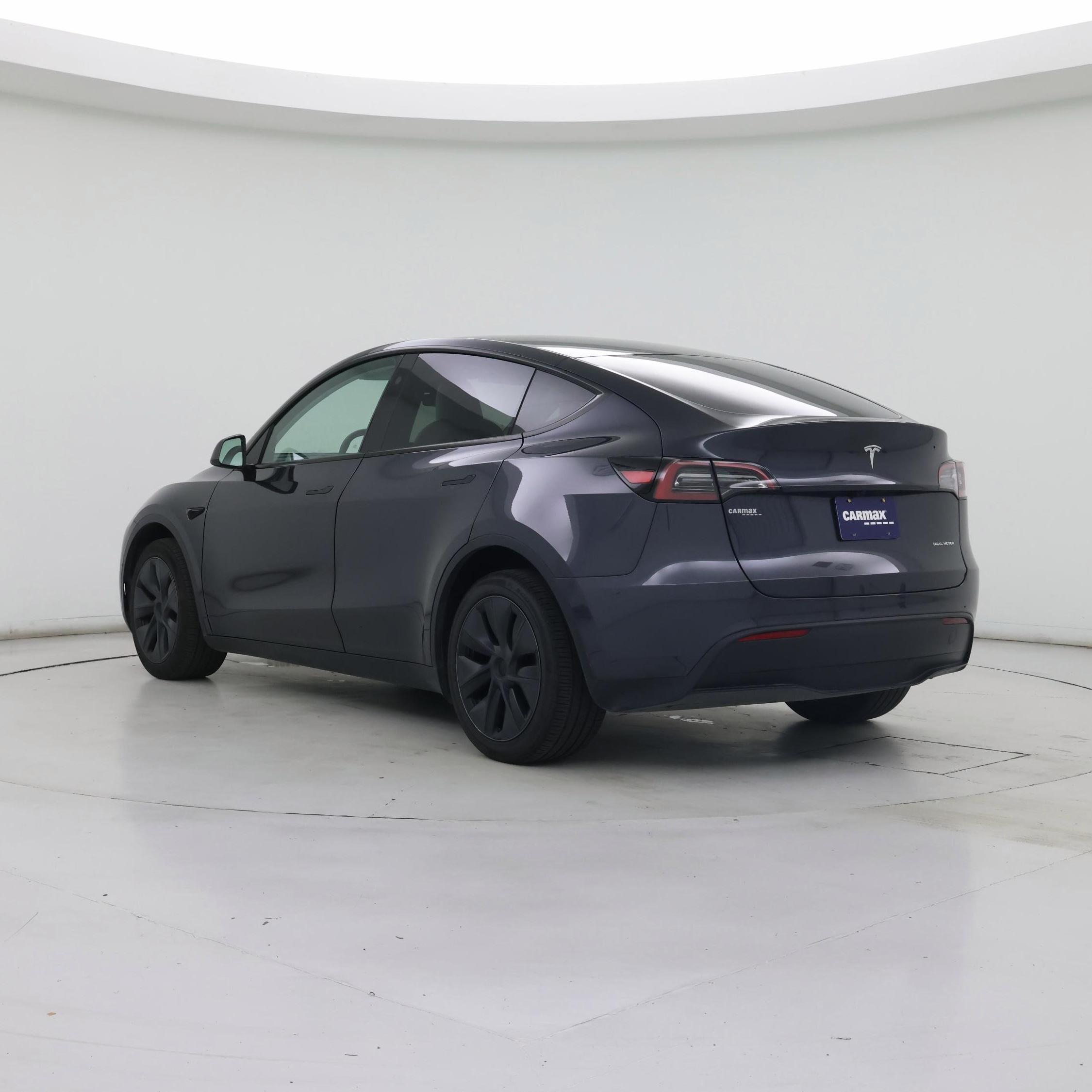 Thumbnail: 2025 Tesla Model Y - 2
