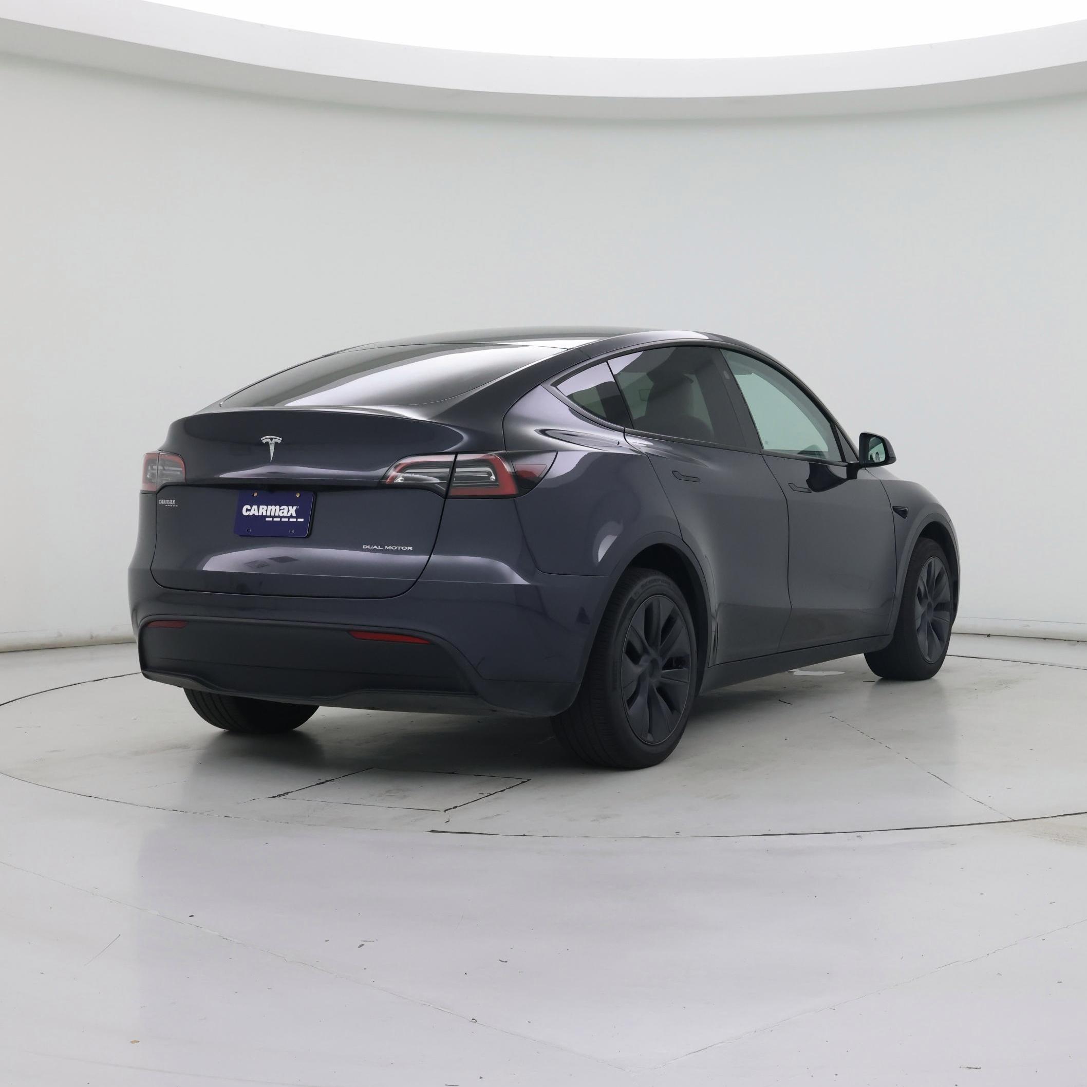 Thumbnail: 2025 Tesla Model Y - 8