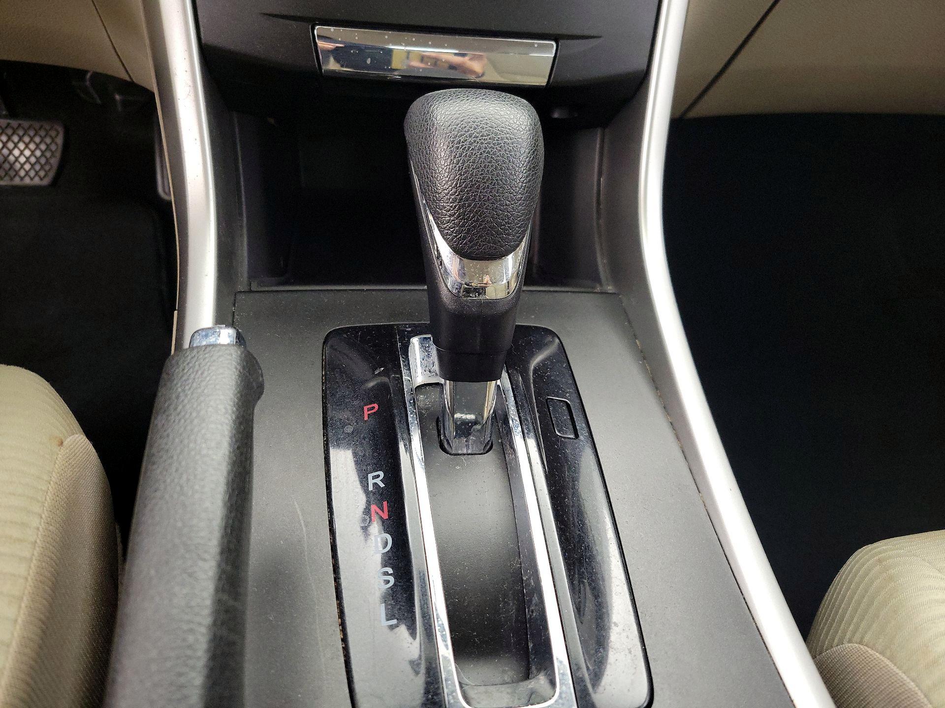 Thumbnail: 2015 Honda Accord - 17