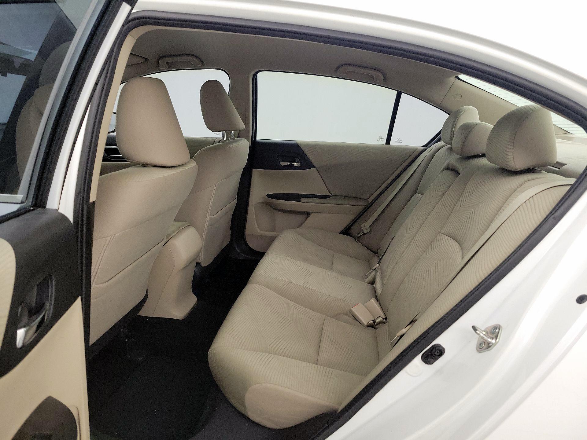 Thumbnail: 2015 Honda Accord - 18