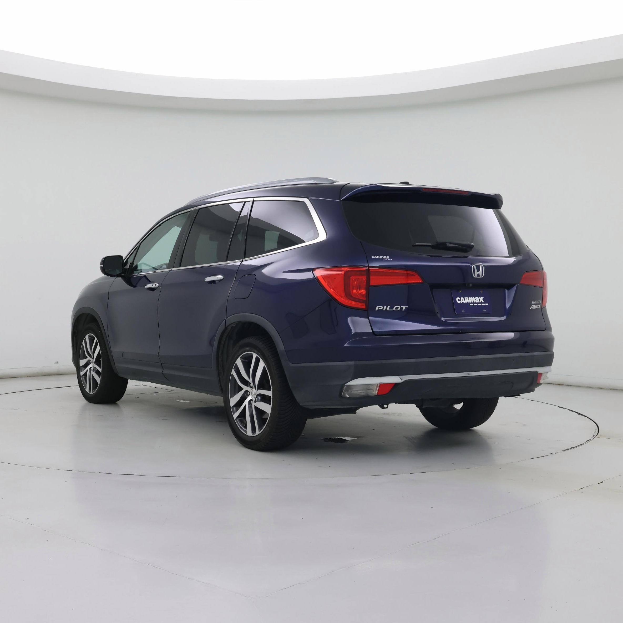 Thumbnail: 2018 Honda Pilot - 2