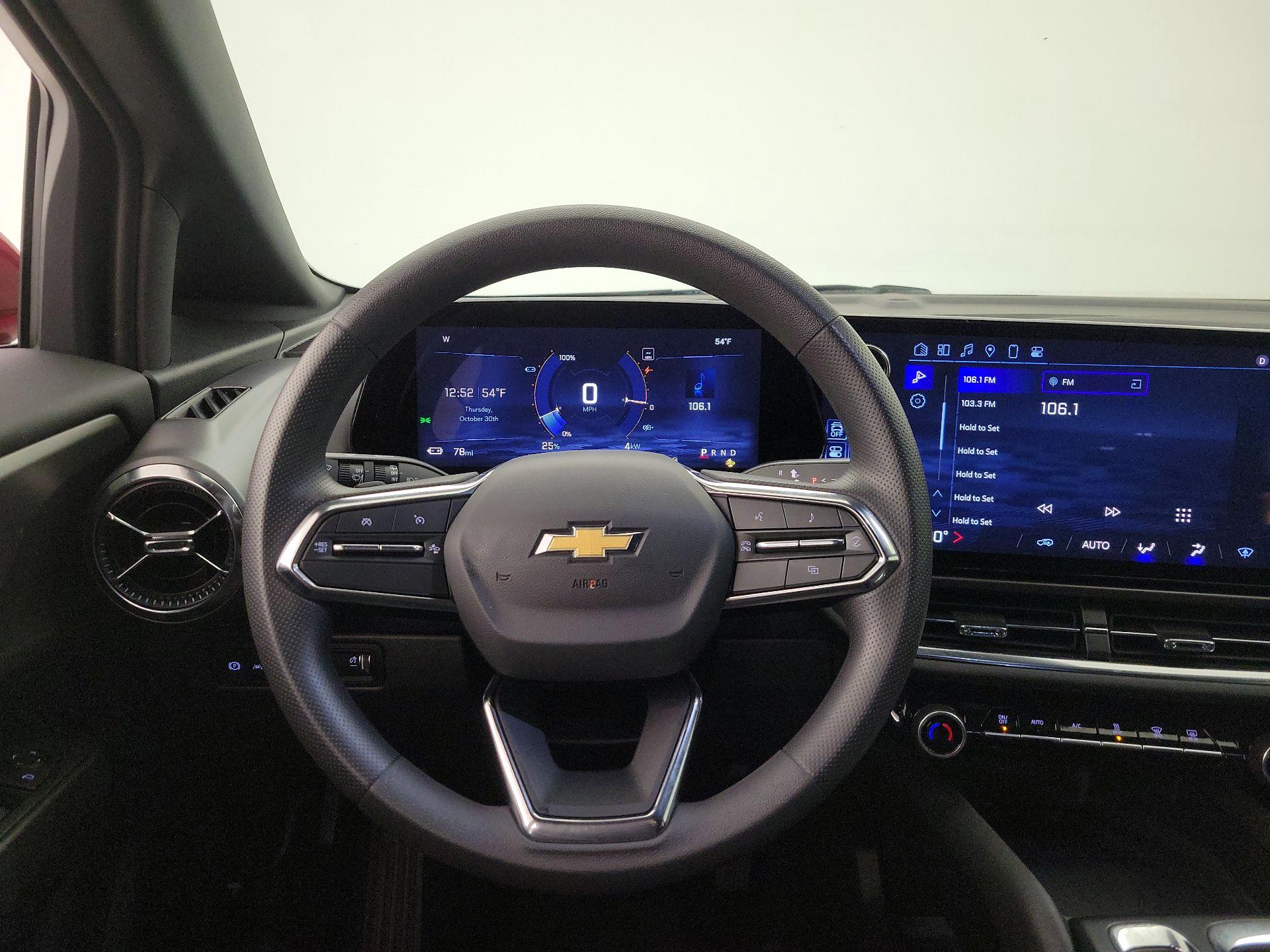 Thumbnail: 2025 Chevrolet Equinox - 10