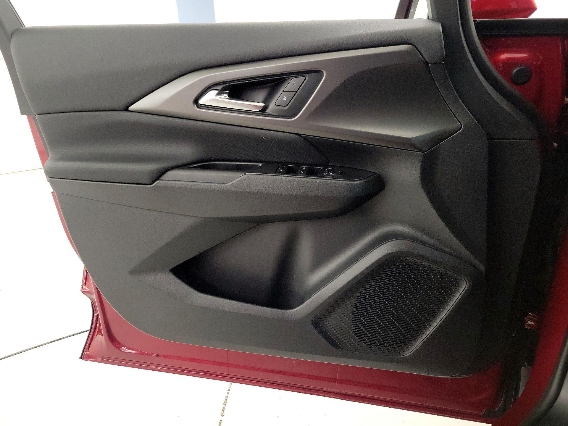 Thumbnail: 2025 Chevrolet Equinox - 12