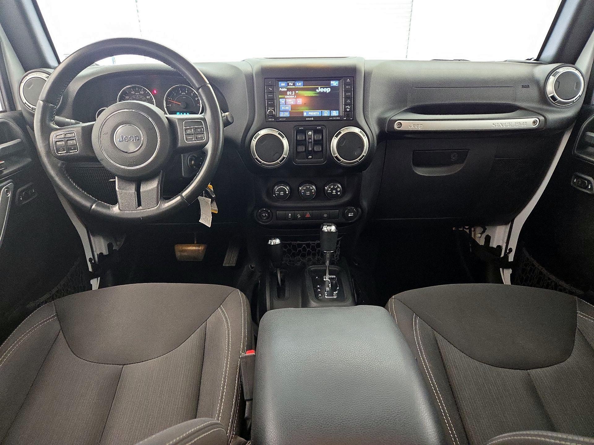 Thumbnail: 2017 Jeep Wrangler - 9