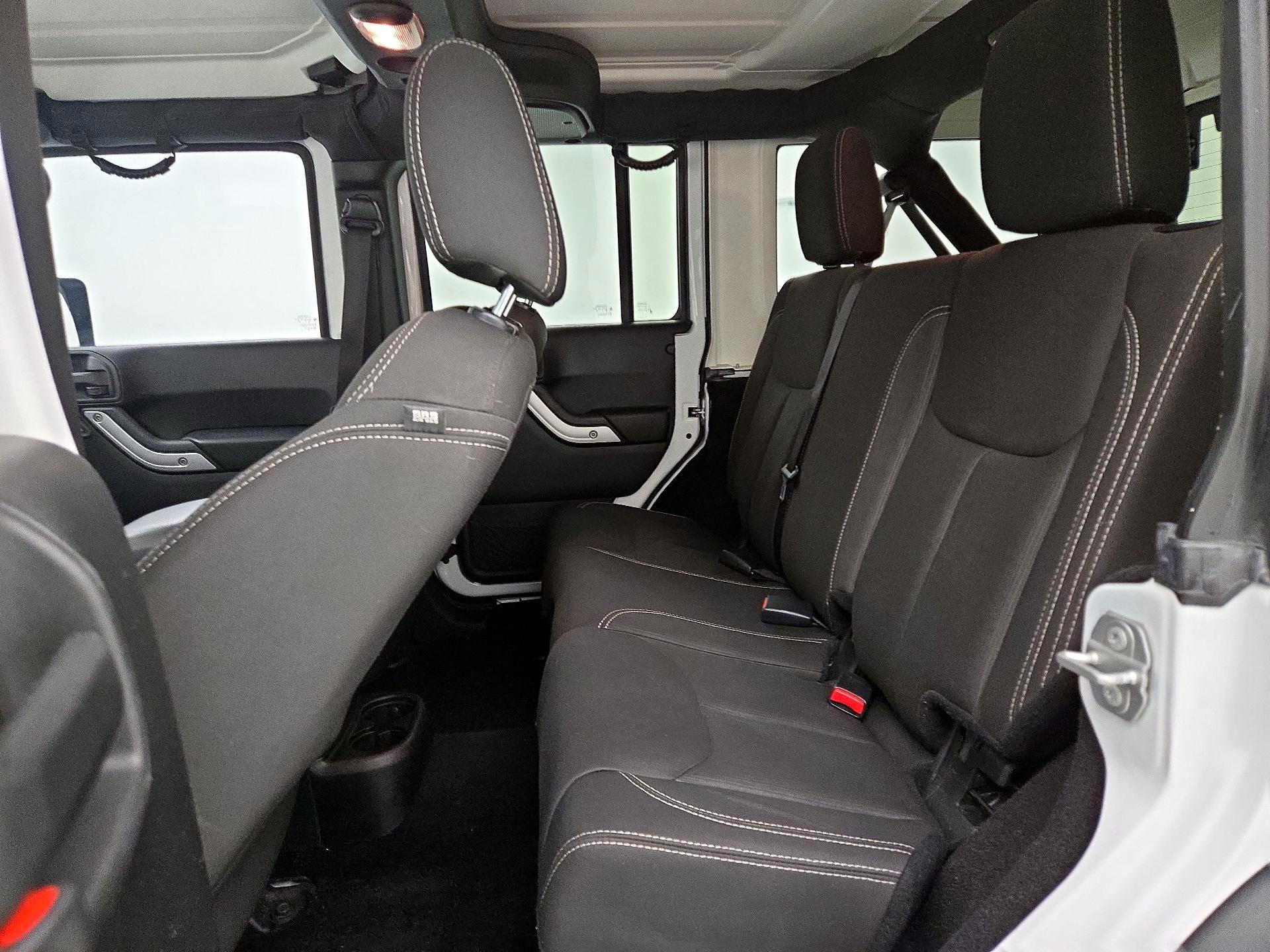 Thumbnail: 2017 Jeep Wrangler - 17