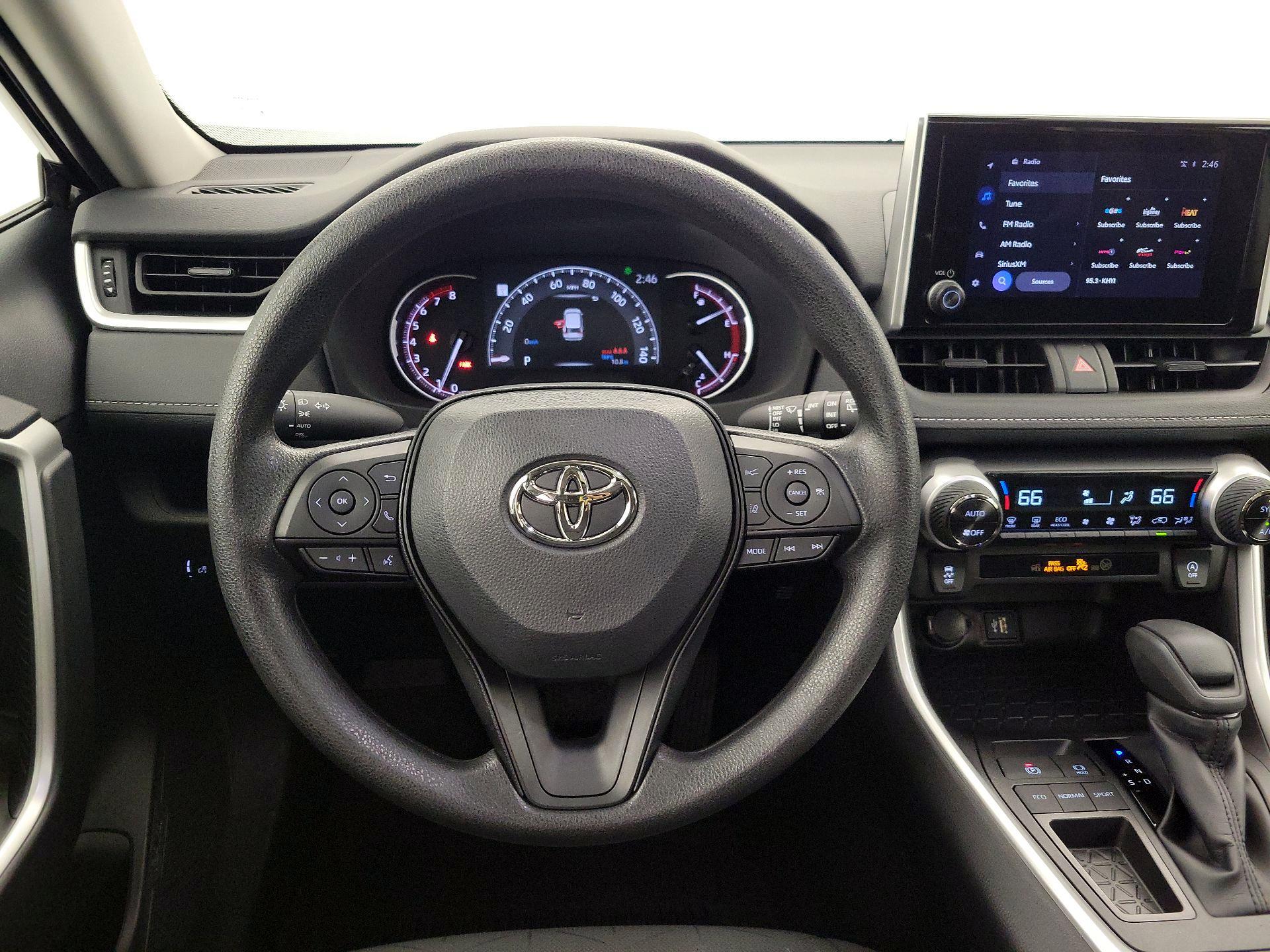 Thumbnail: 2025 Toyota RAV4 - 10