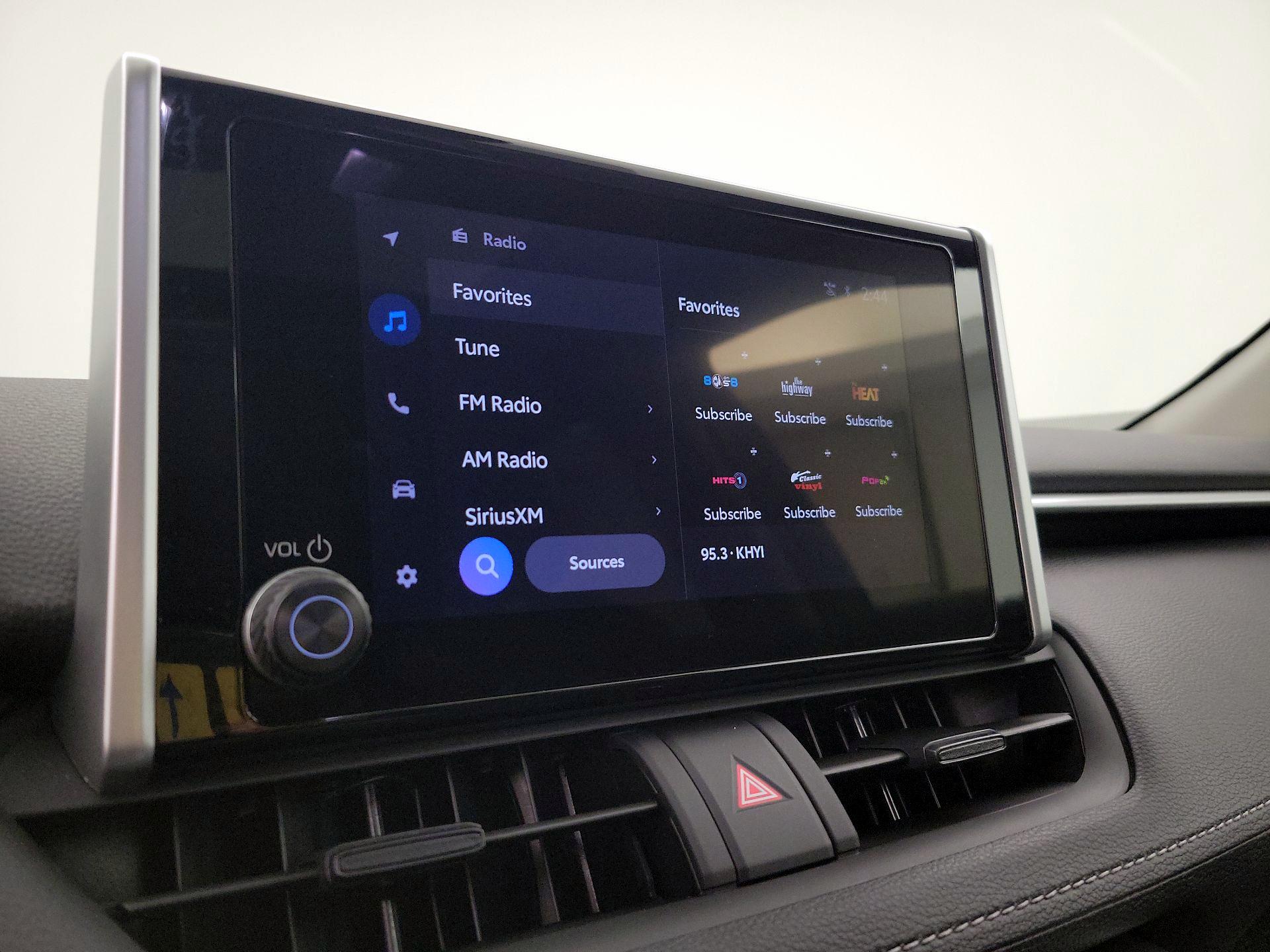 Thumbnail: 2025 Toyota RAV4 - 15