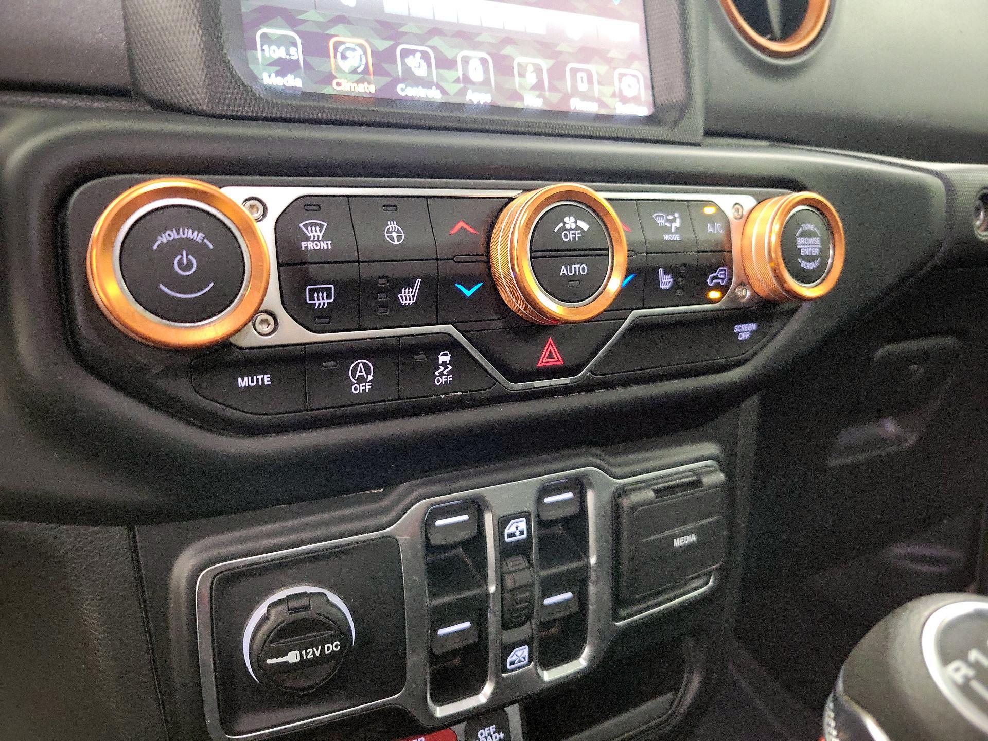 Thumbnail: 2021 Jeep Gladiator - 16