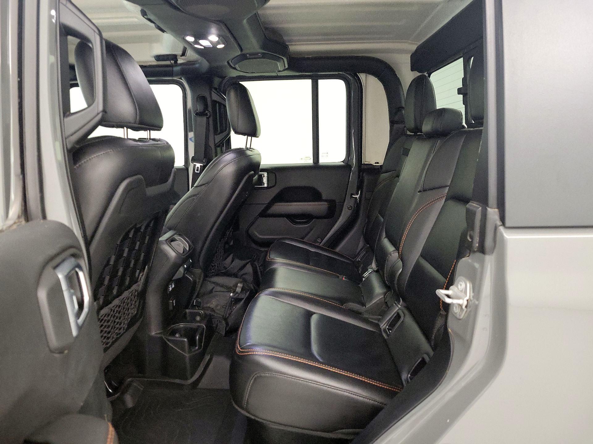 Thumbnail: 2021 Jeep Gladiator - 18