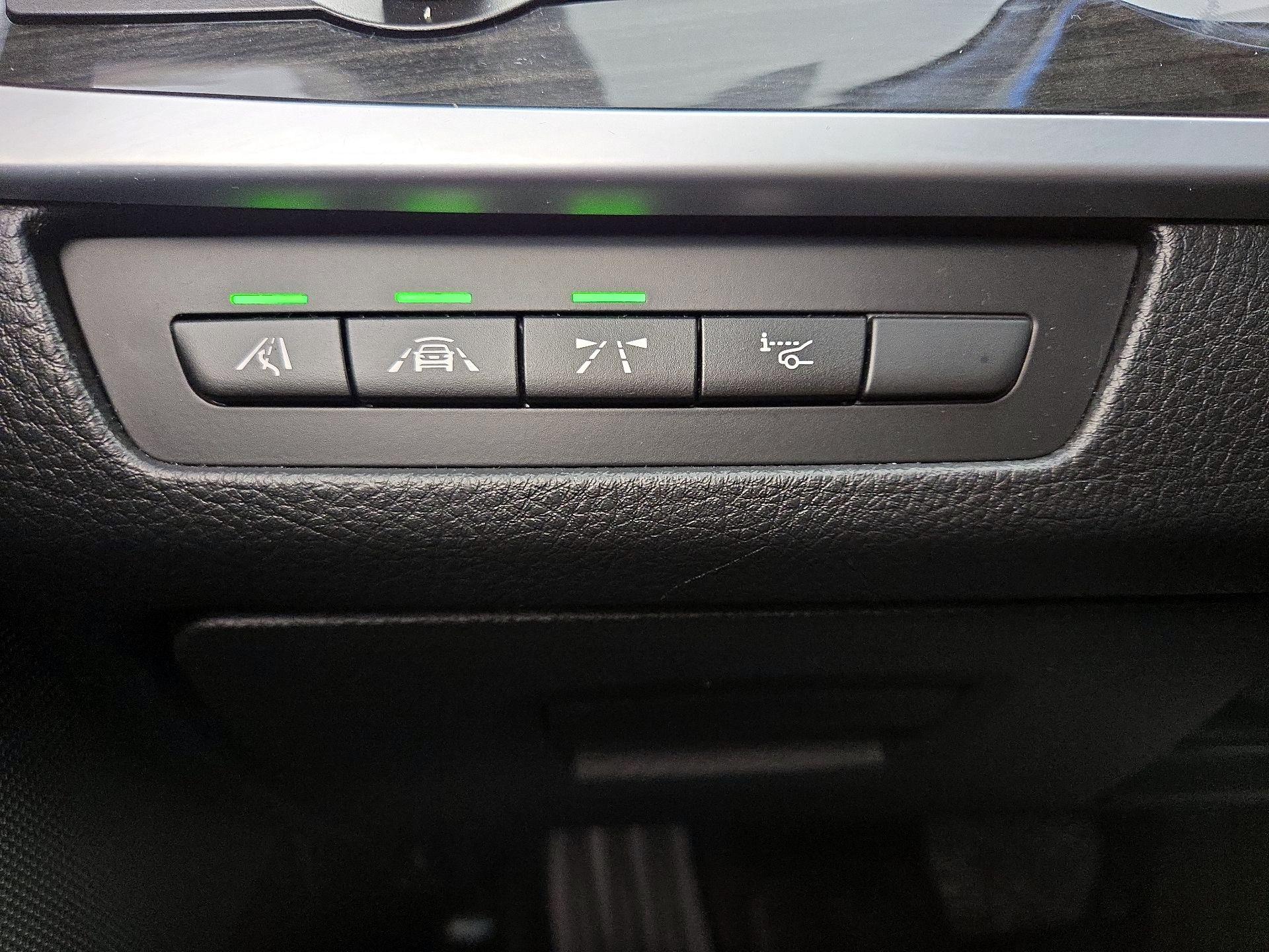 Thumbnail: 2014 BMW 5 Series - 13