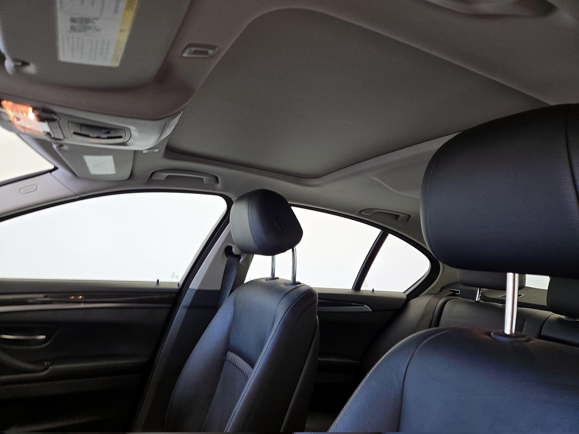 Thumbnail: 2014 BMW 5 Series - 19