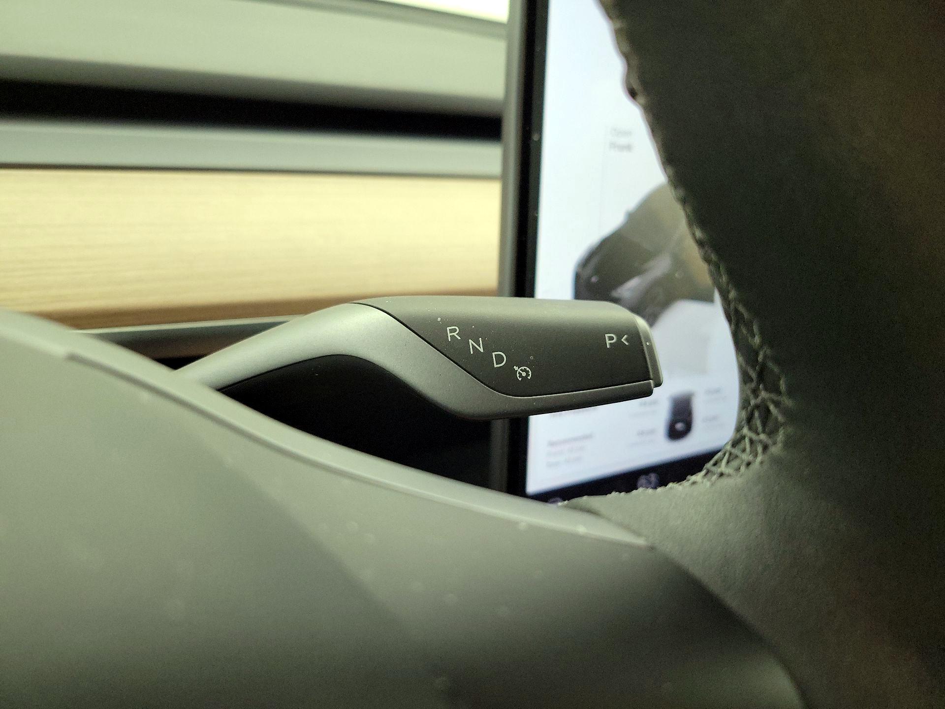 Thumbnail: 2025 Tesla Model Y - 17