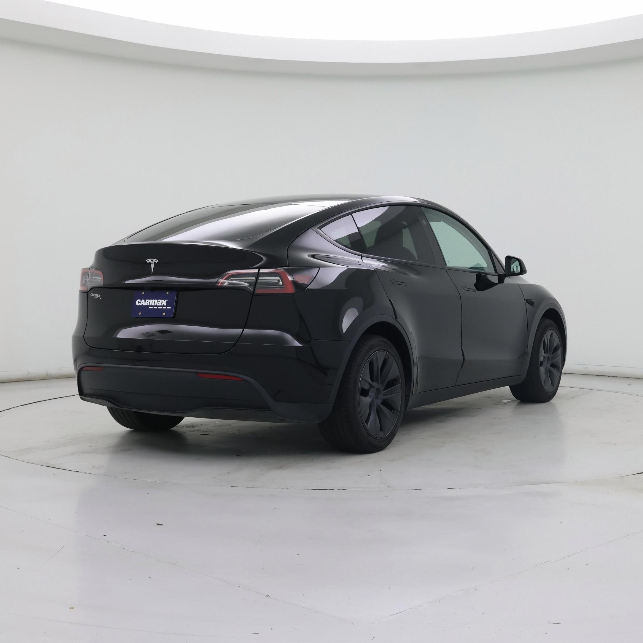 Thumbnail: 2025 Tesla Model Y - 8