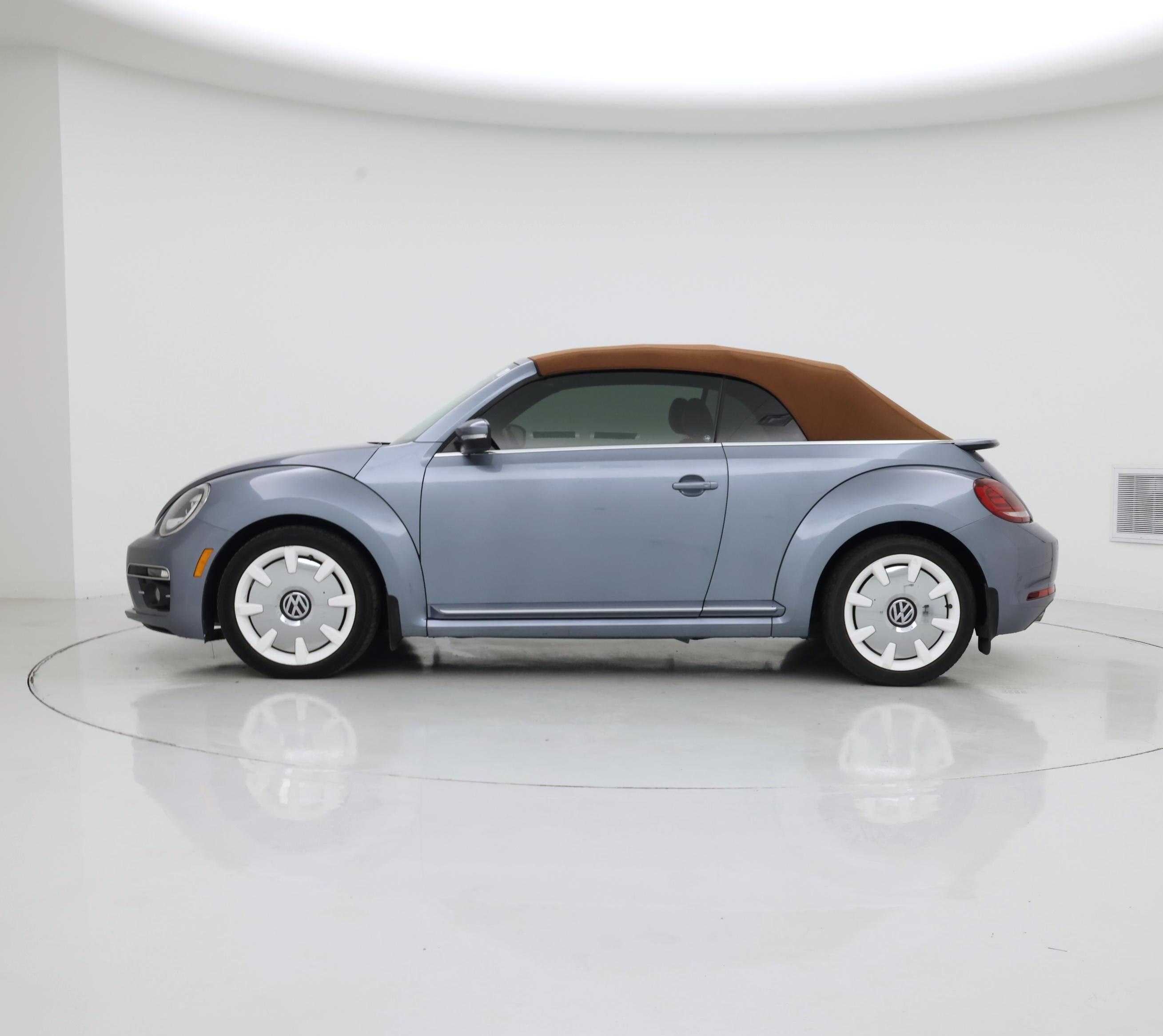 Thumbnail: 2019 Volkswagen Beetle - 3