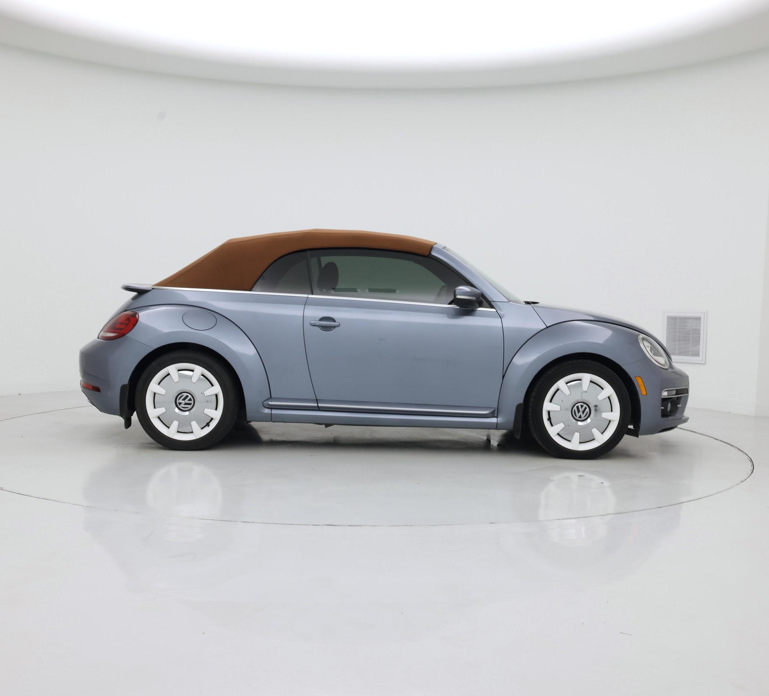 Thumbnail: 2019 Volkswagen Beetle - 7