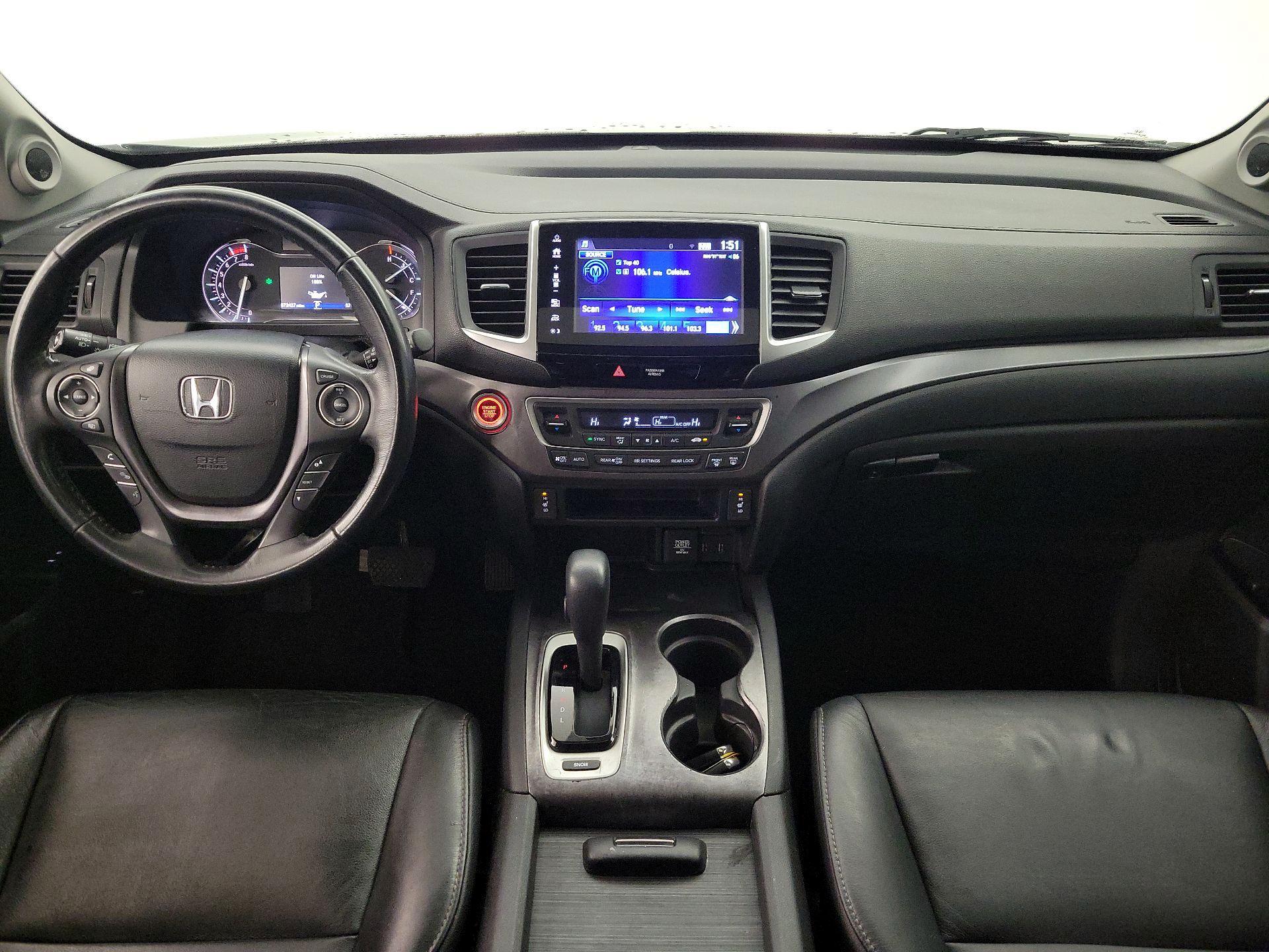 Thumbnail: 2018 Honda Pilot - 9