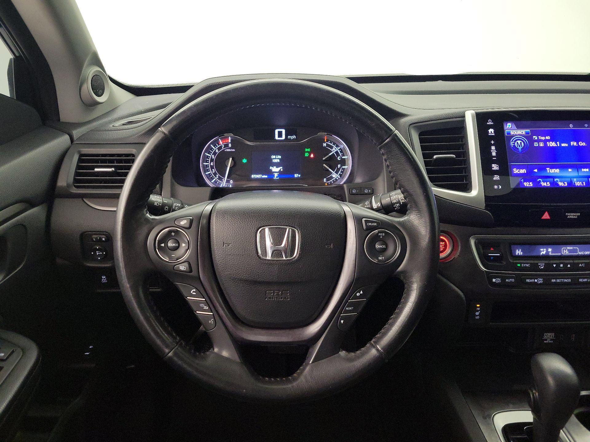 Thumbnail: 2018 Honda Pilot - 10