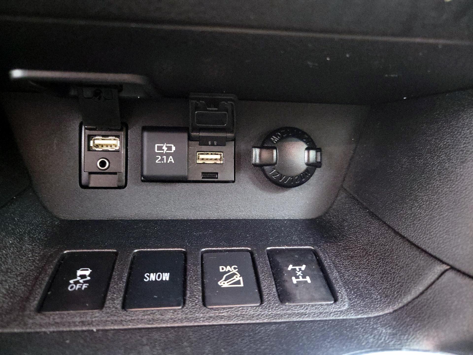 Thumbnail: 2019 Toyota Highlander - 18