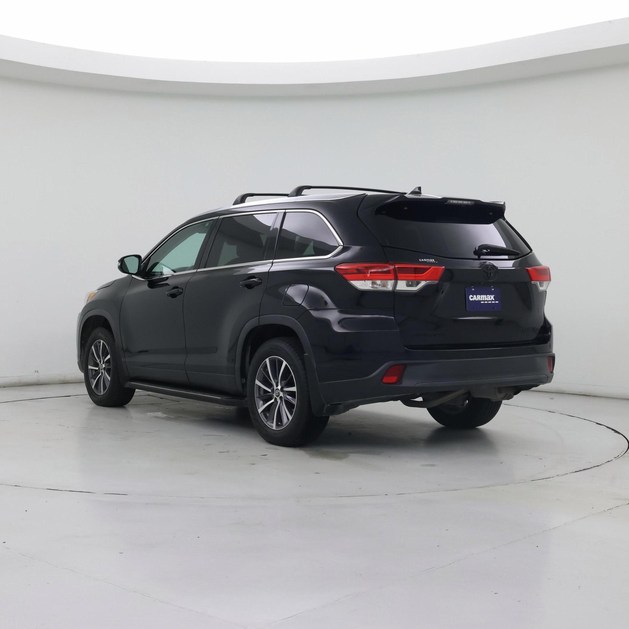 Thumbnail: 2019 Toyota Highlander - 2