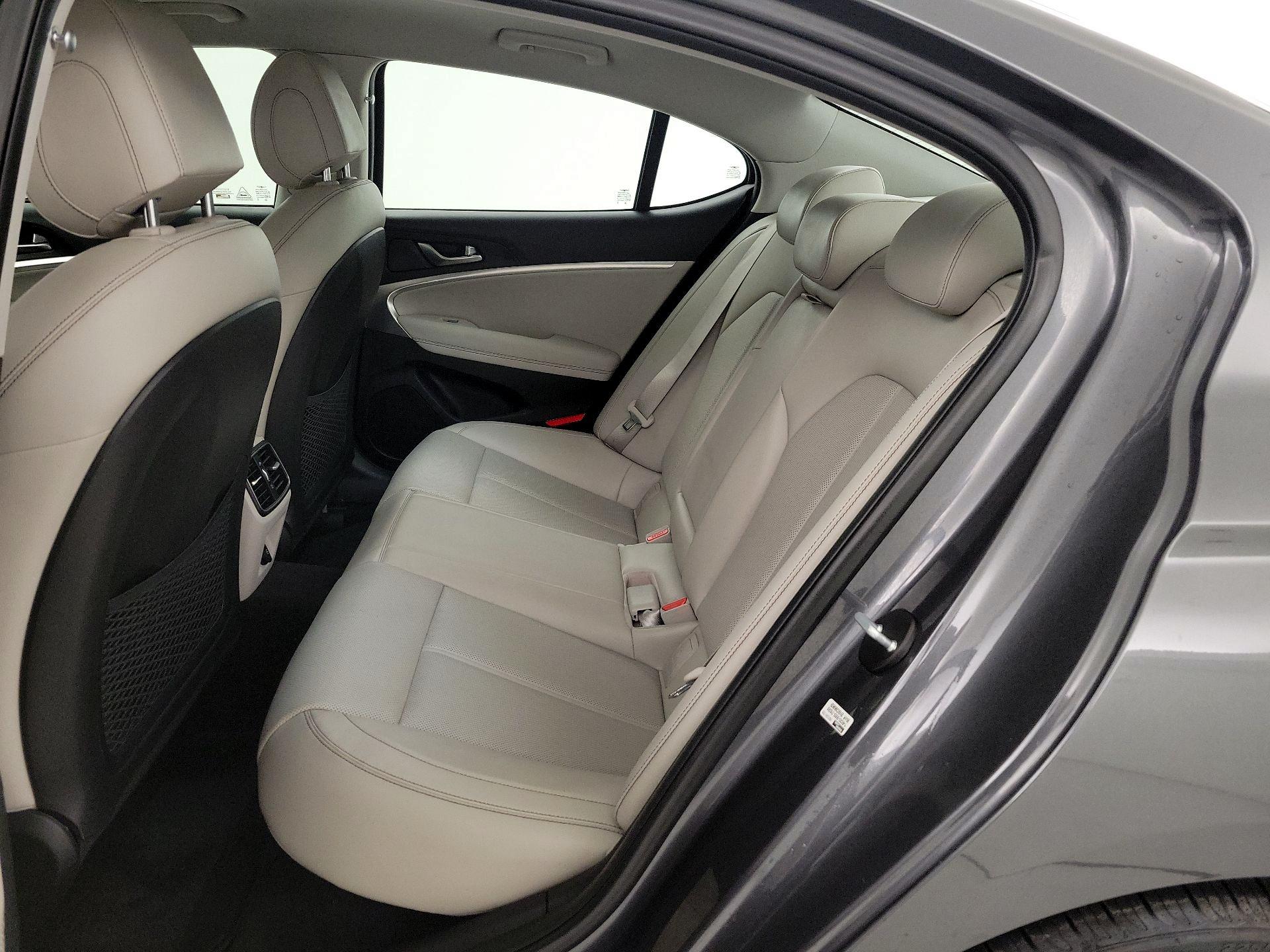 Thumbnail: 2020 Genesis G70 - 18