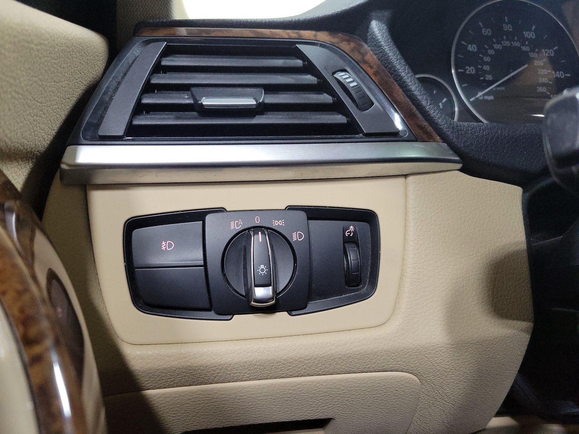 Thumbnail: 2014 BMW 3 Series - 13