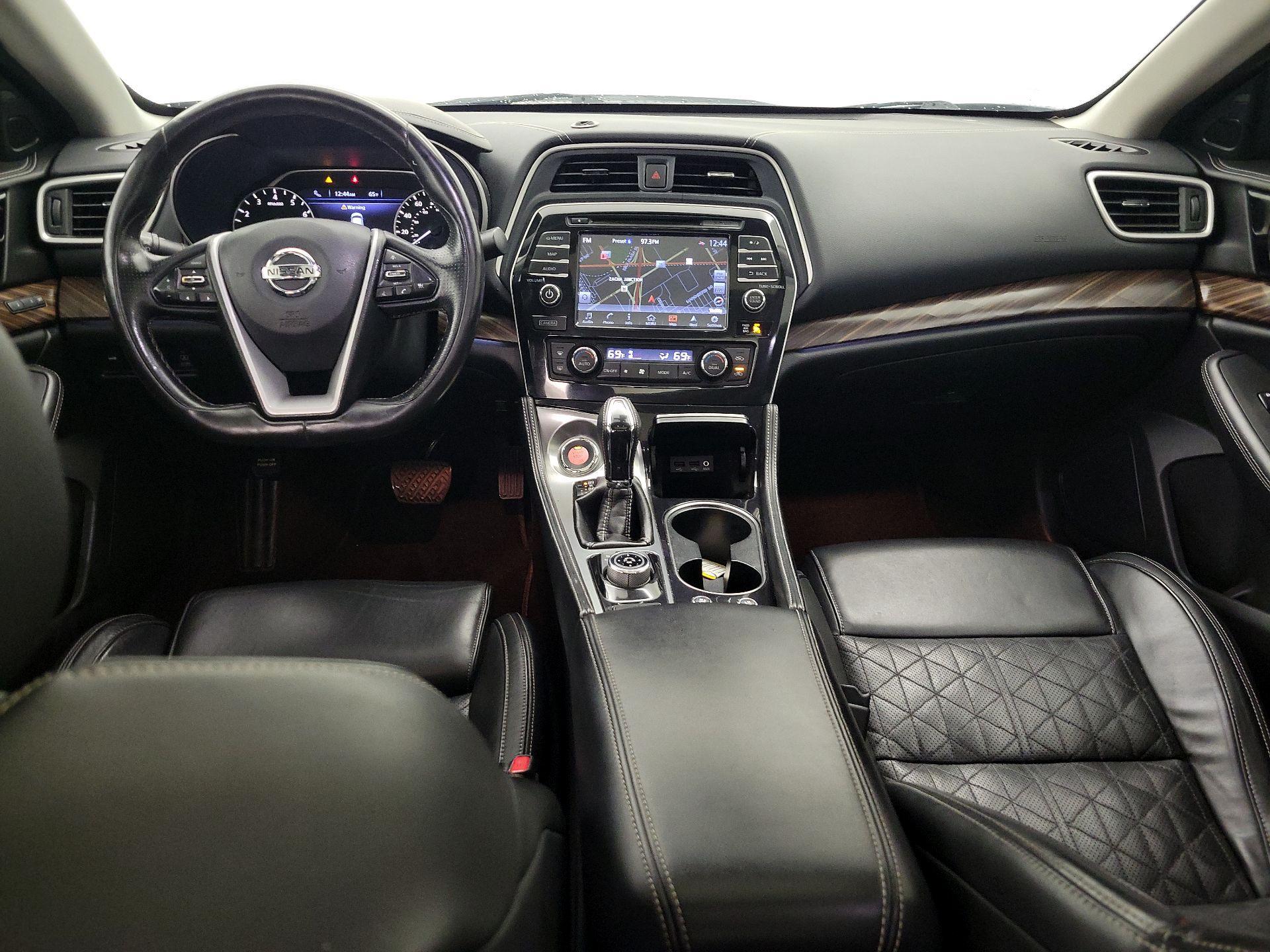 Thumbnail: 2016 Nissan Maxima - 9